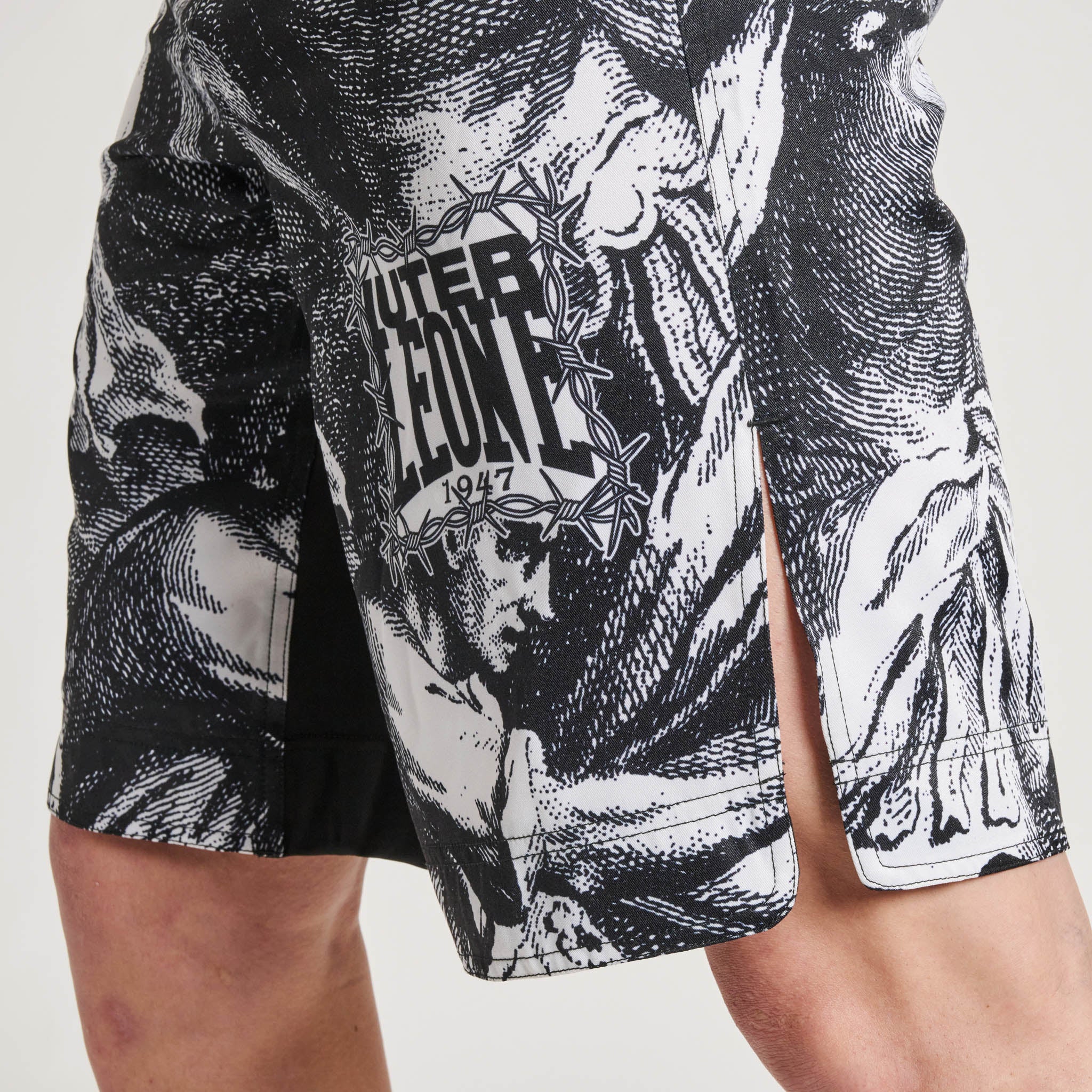 BARBEDWIRED MMA SHORTS (IUTER)