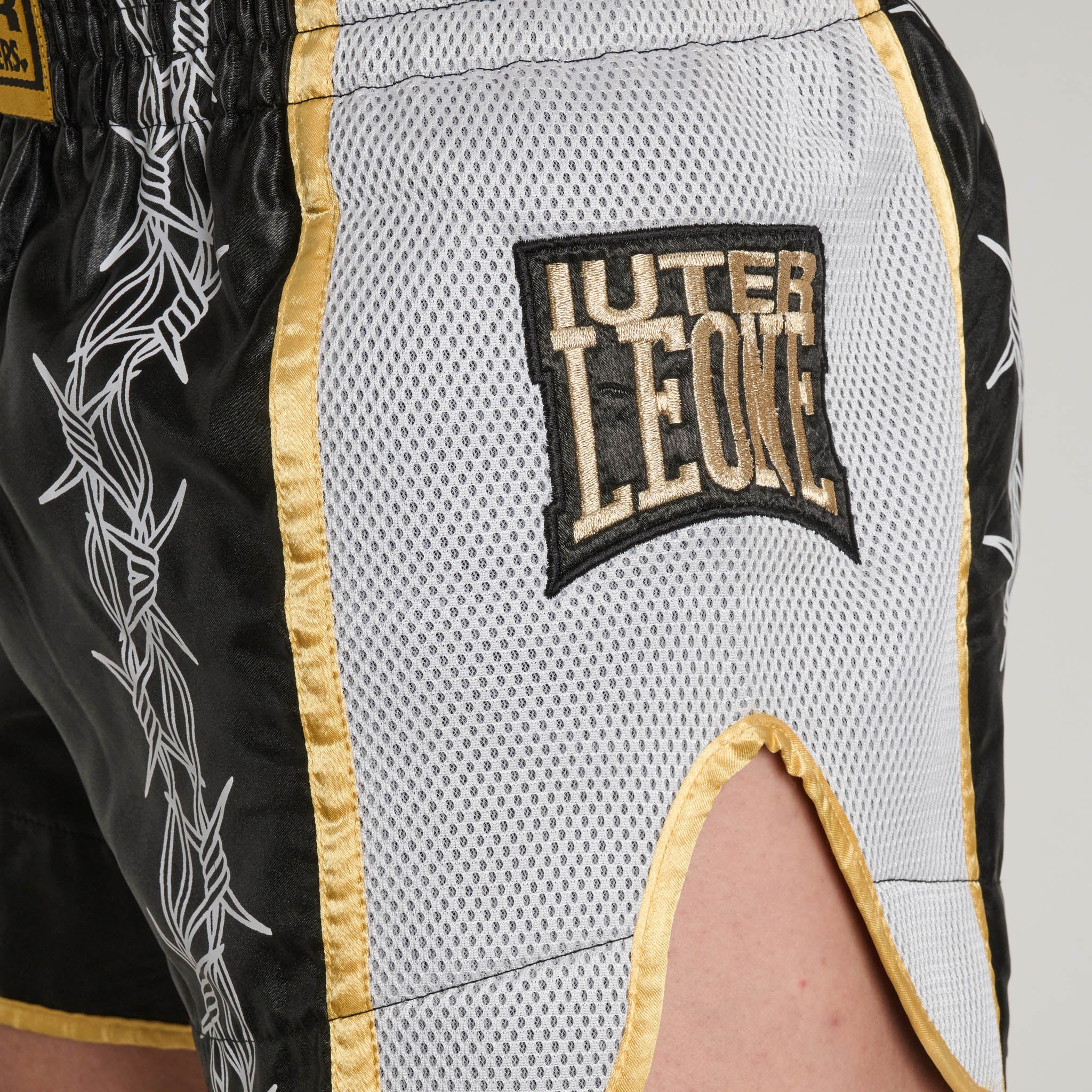 KICK THAI SHORTS BARBEDWIRED (IUTER)