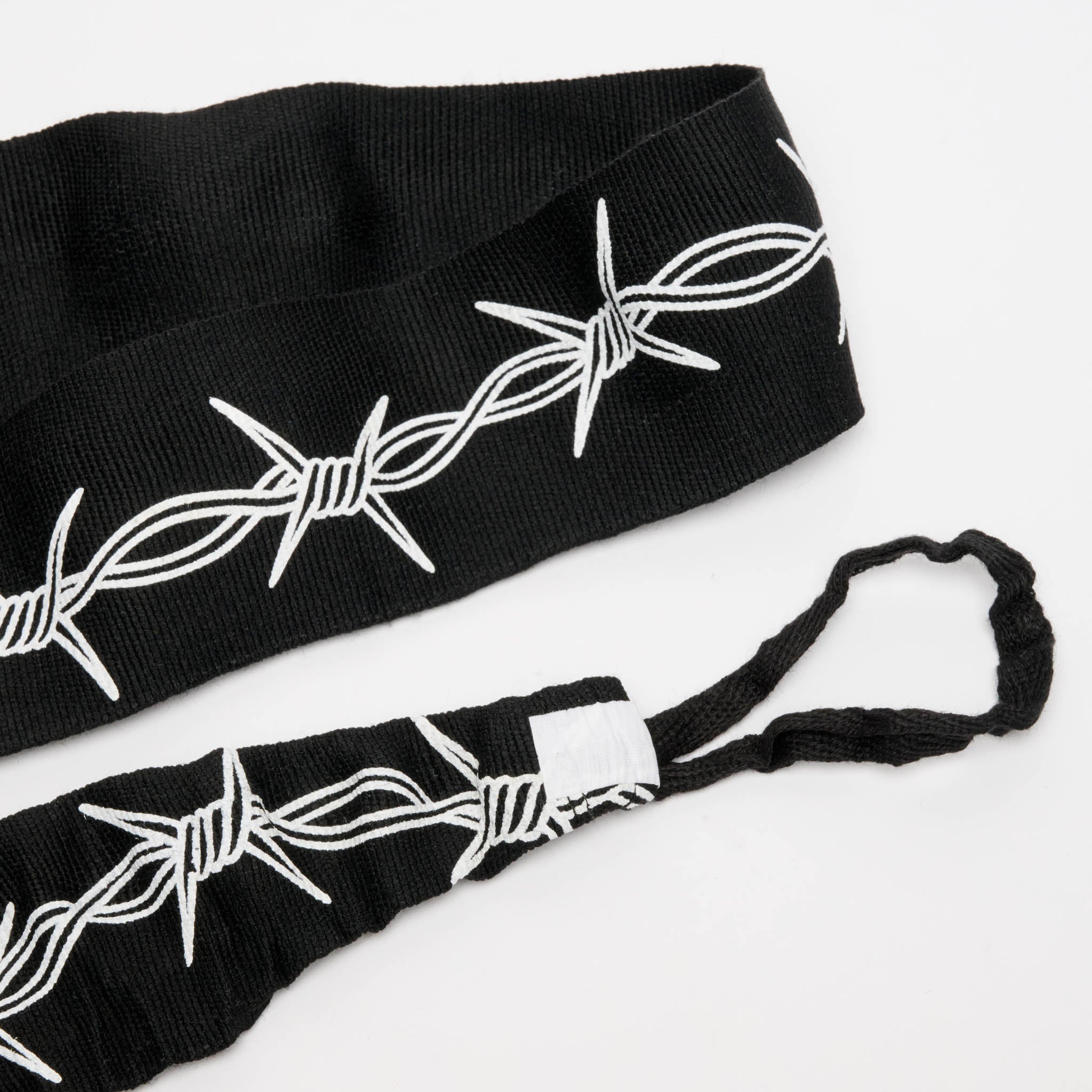 BARBEDWIRED HAND WRAPS (IUTER)