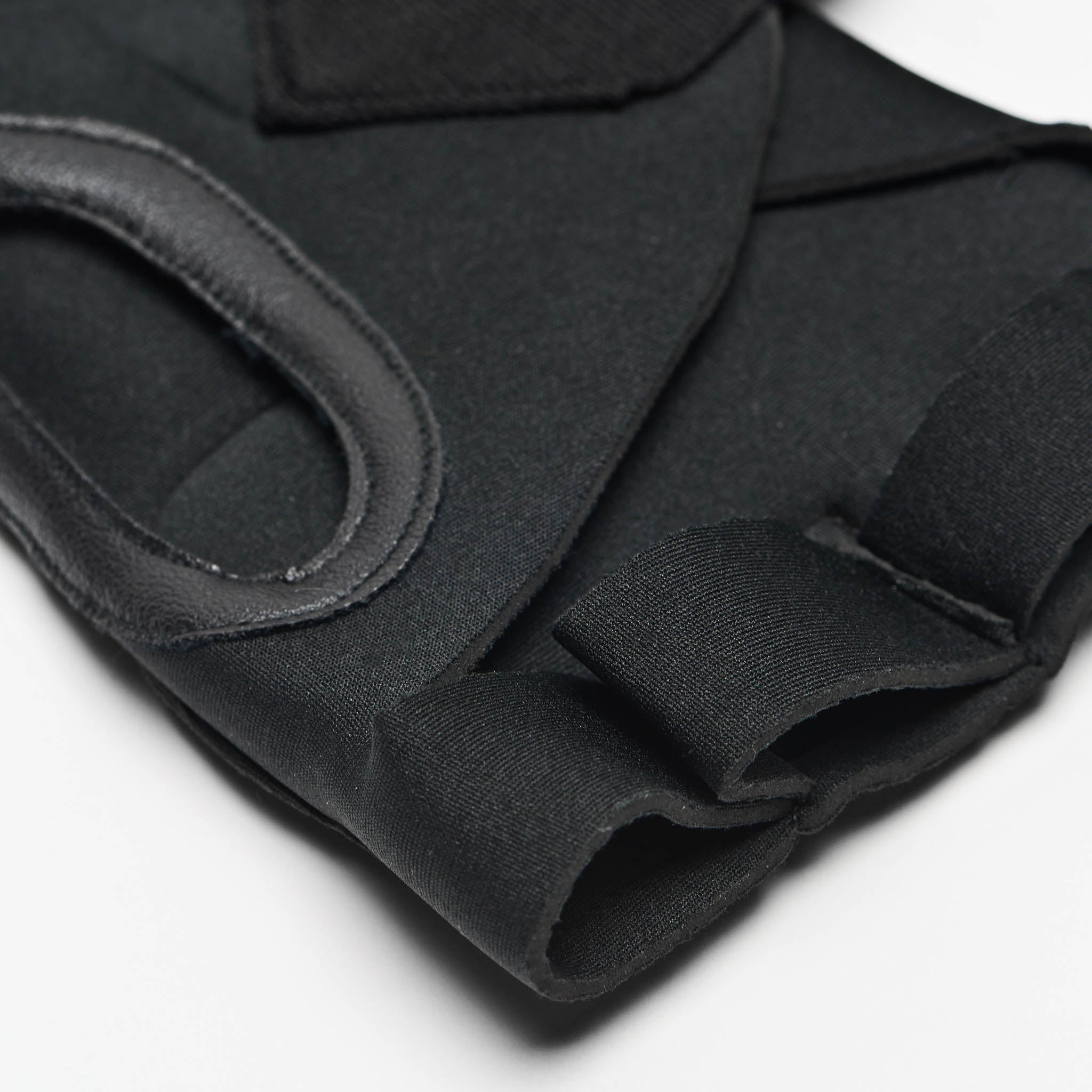 UNDERGLOVES