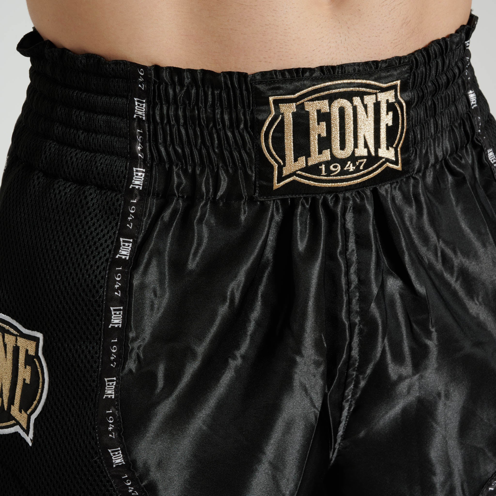 CLASSIC SHORTS