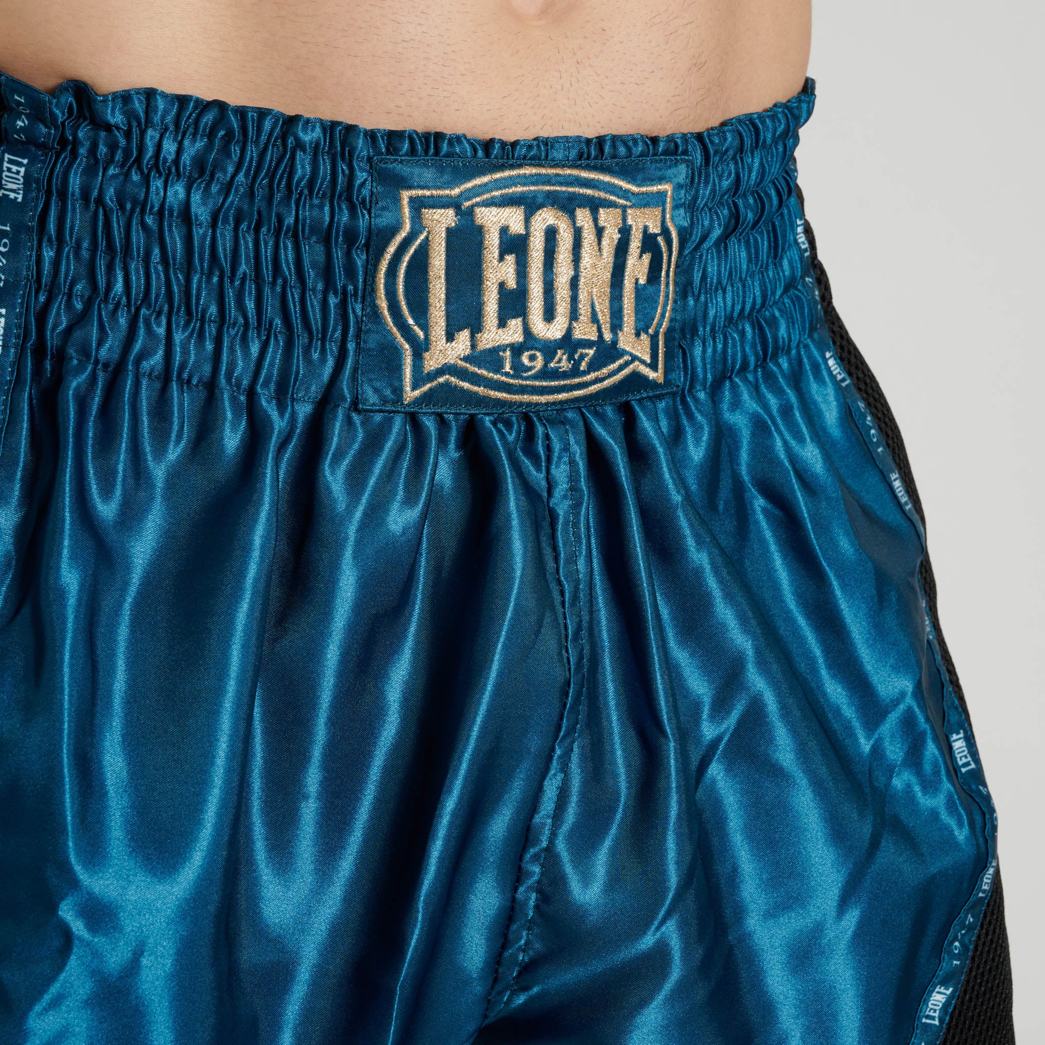 CLASSIC SHORTS