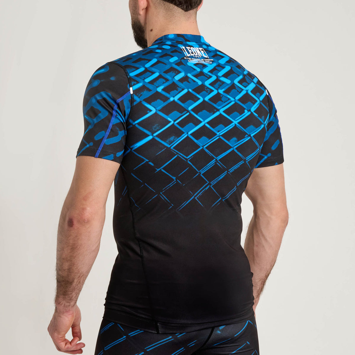 MMA CAGE MEN’S SHORT SLEEVE RASHGUARD