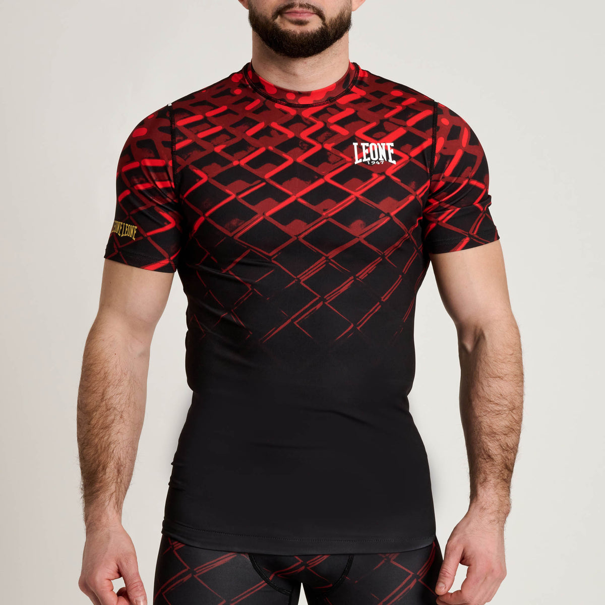 MMA CAGE MEN’S SHORT SLEEVE RASHGUARD