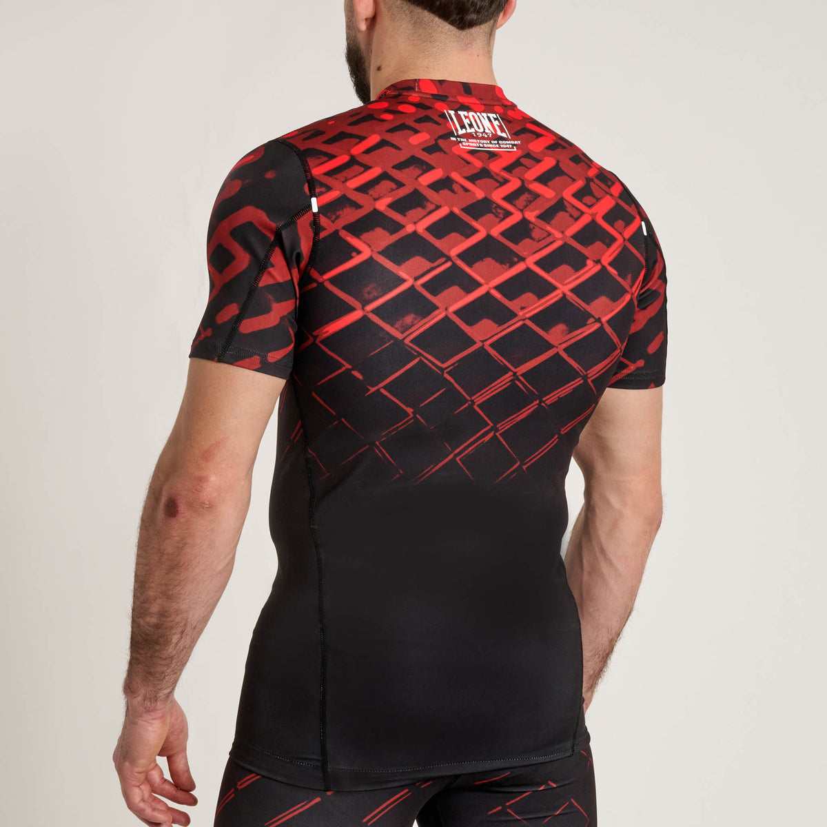 MMA CAGE MEN’S SHORT SLEEVE RASHGUARD