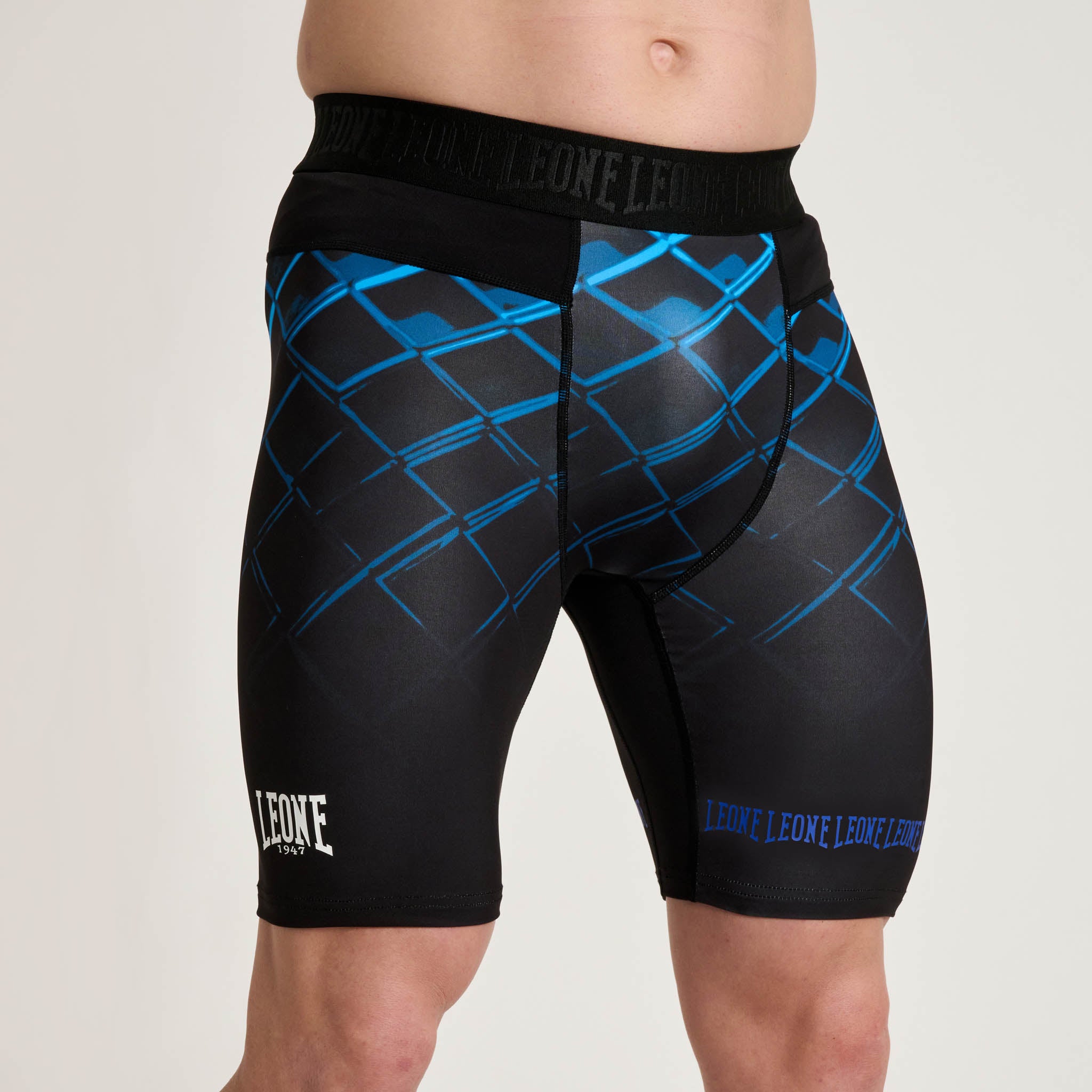 MEN’S COMPRESSION SHORTS MMA CAGE