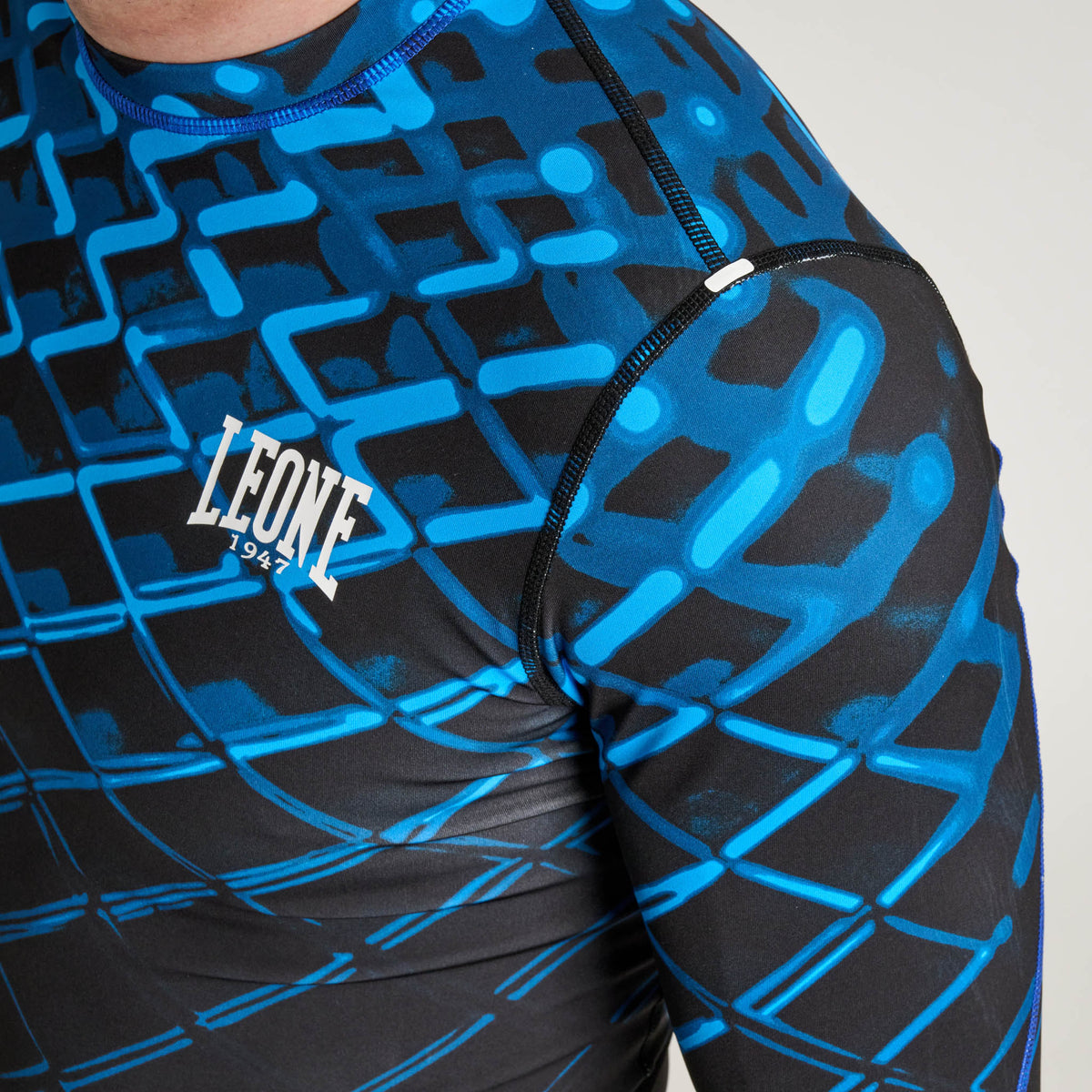MMA CAGE MEN’S LONG SLEEVE RASHGUARD