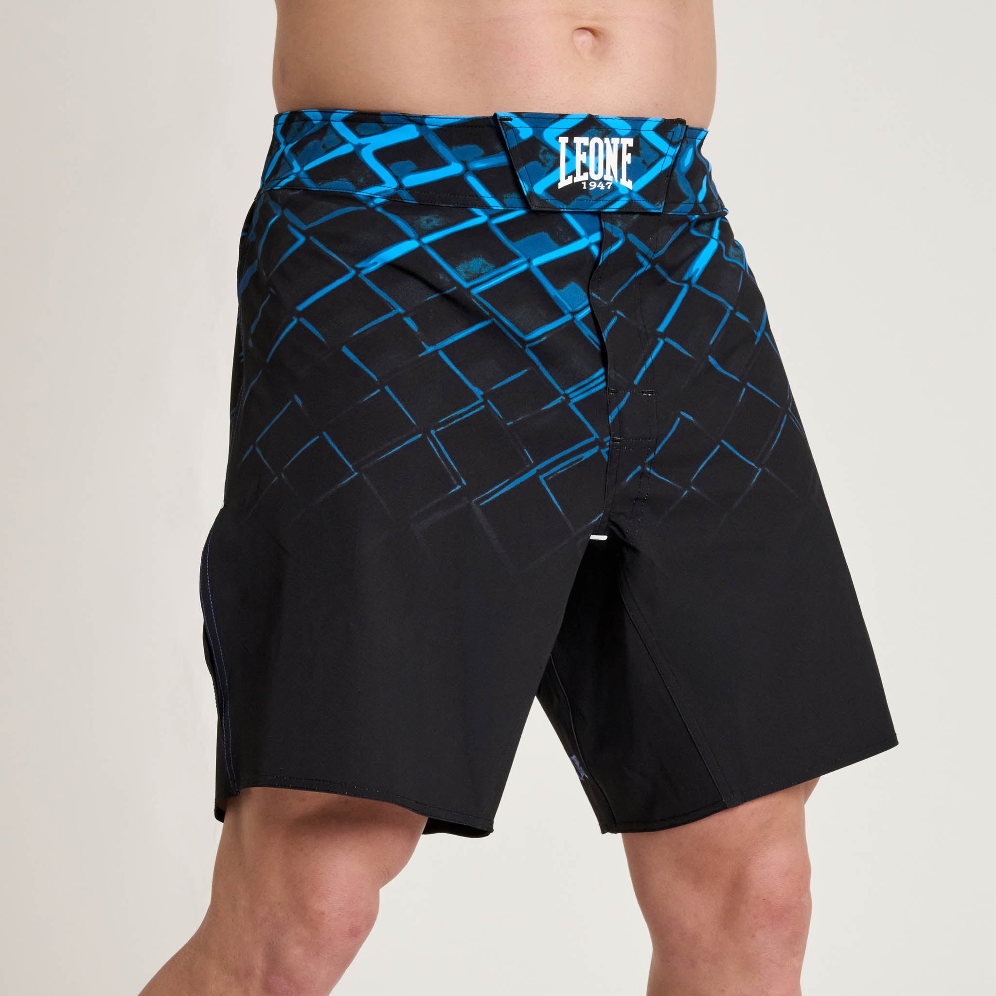 MEN’S SHORTS MMA CAGE