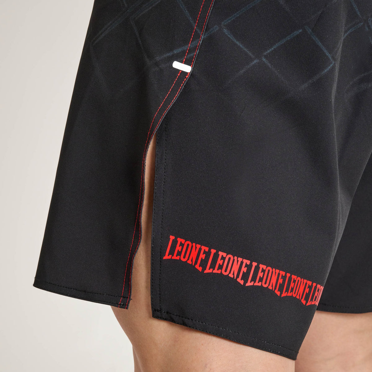 MEN’S SHORTS MMA CAGE