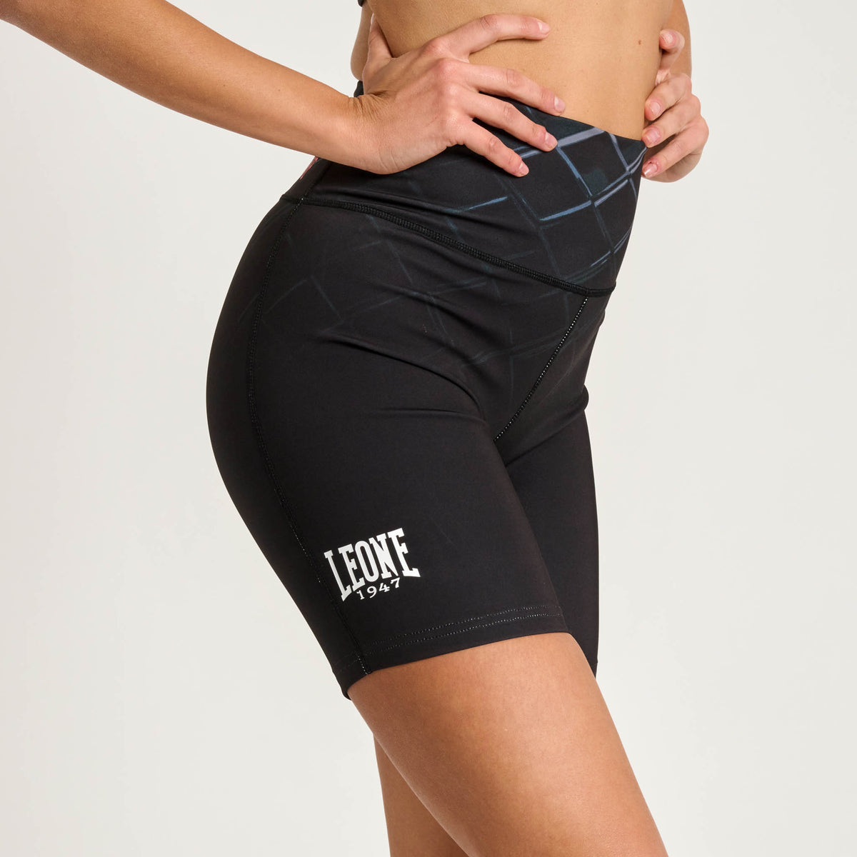 MMA CAGE WOMEN’S COMPRESSION SHORTS