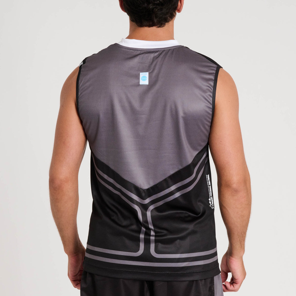 WAKO SLEEVELESS T-SHIRT