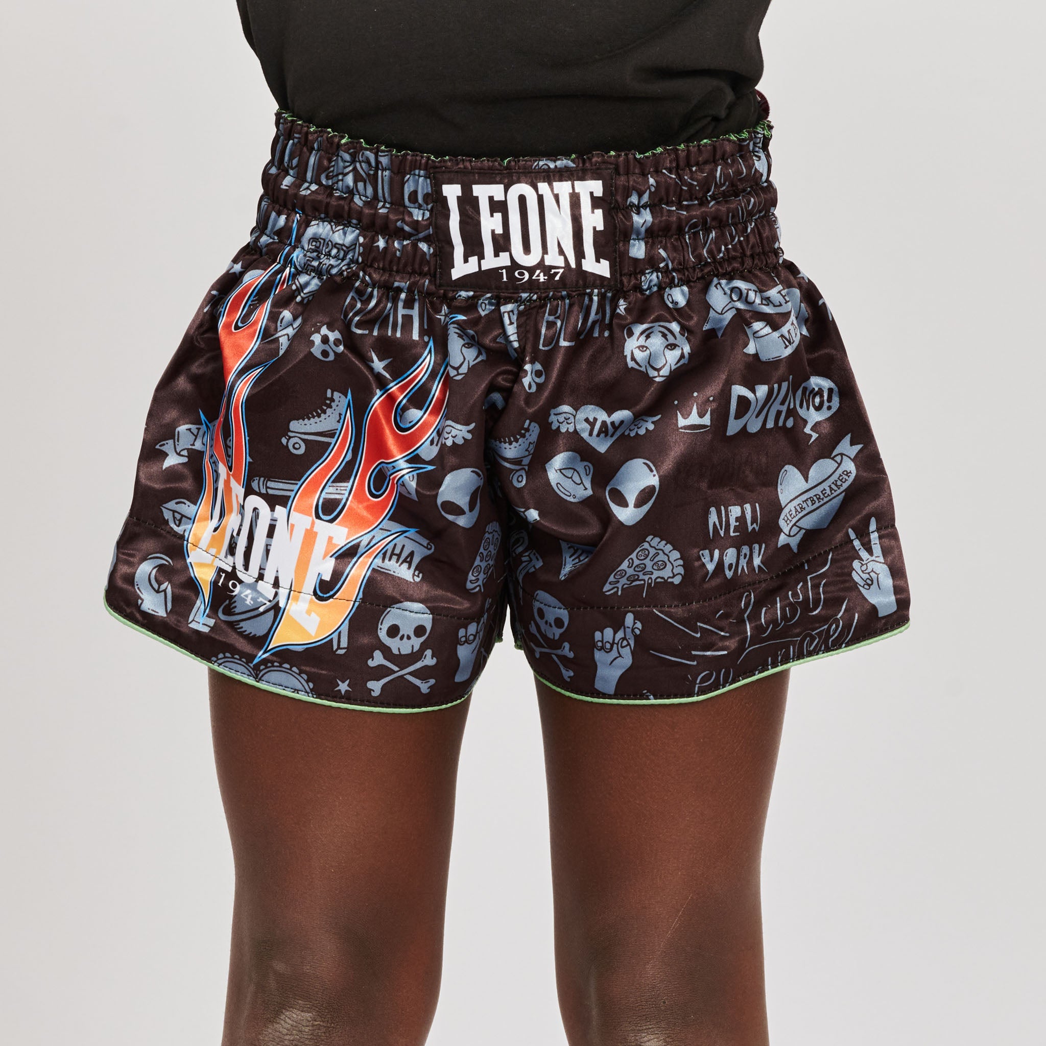 FLAMES KICK SHORTS