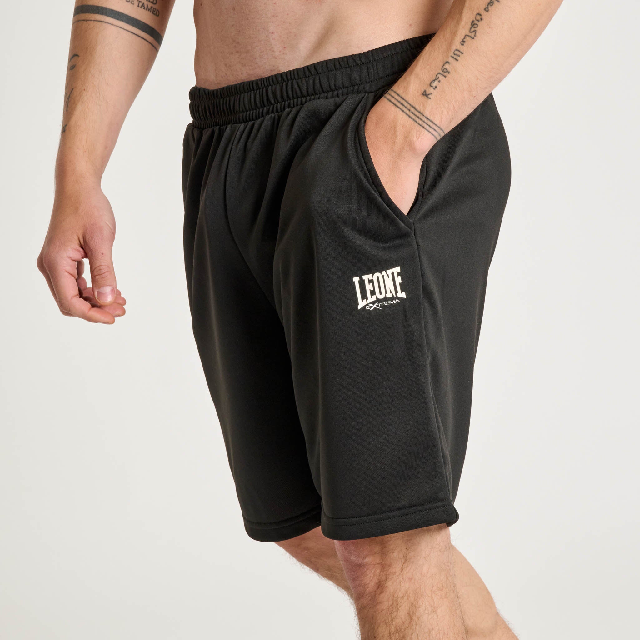 LOGO SHORTS