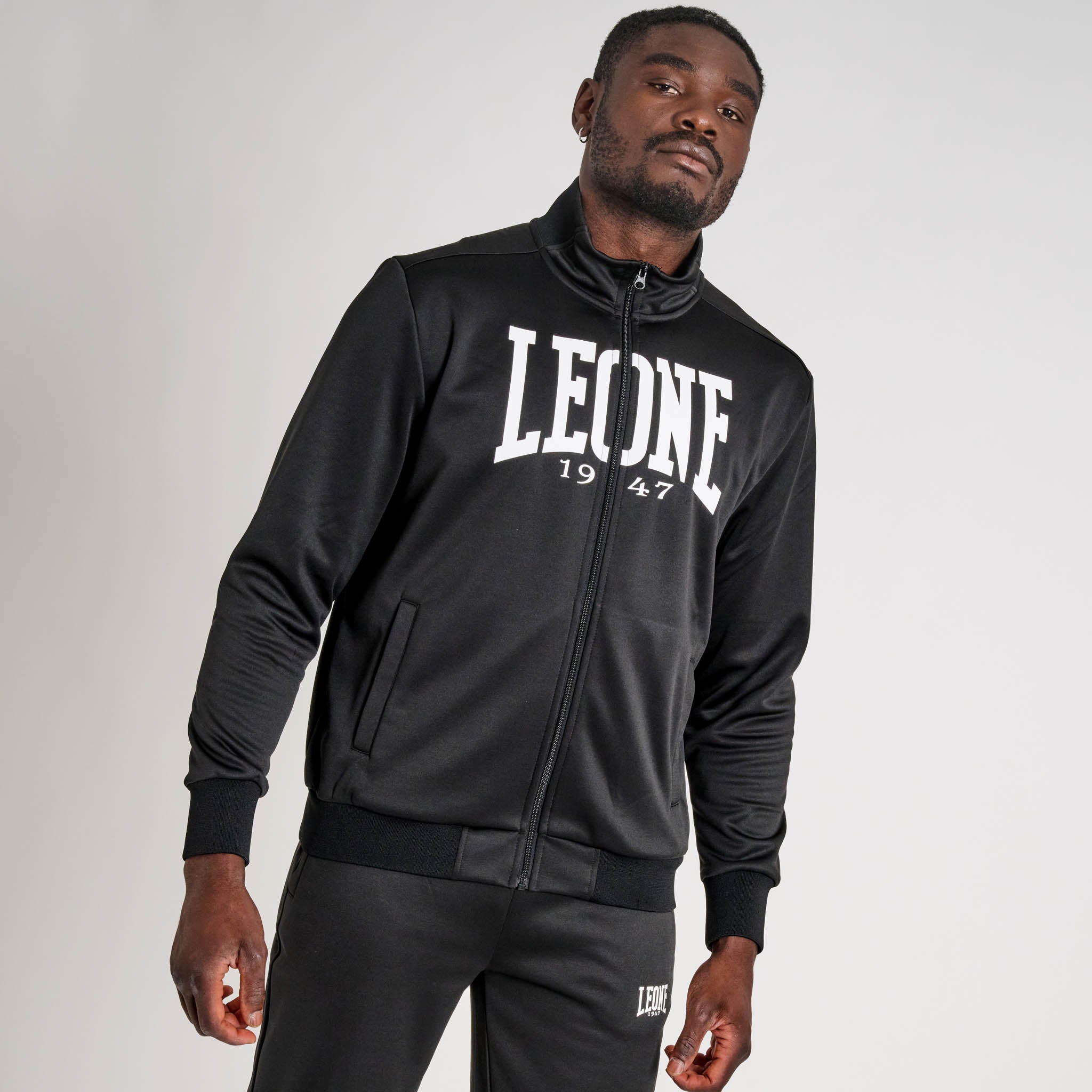 FULL ZIP SWEATSHIRT
