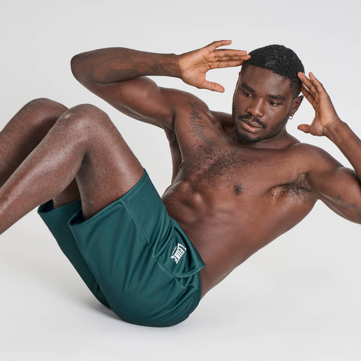 LOGO SHORTS