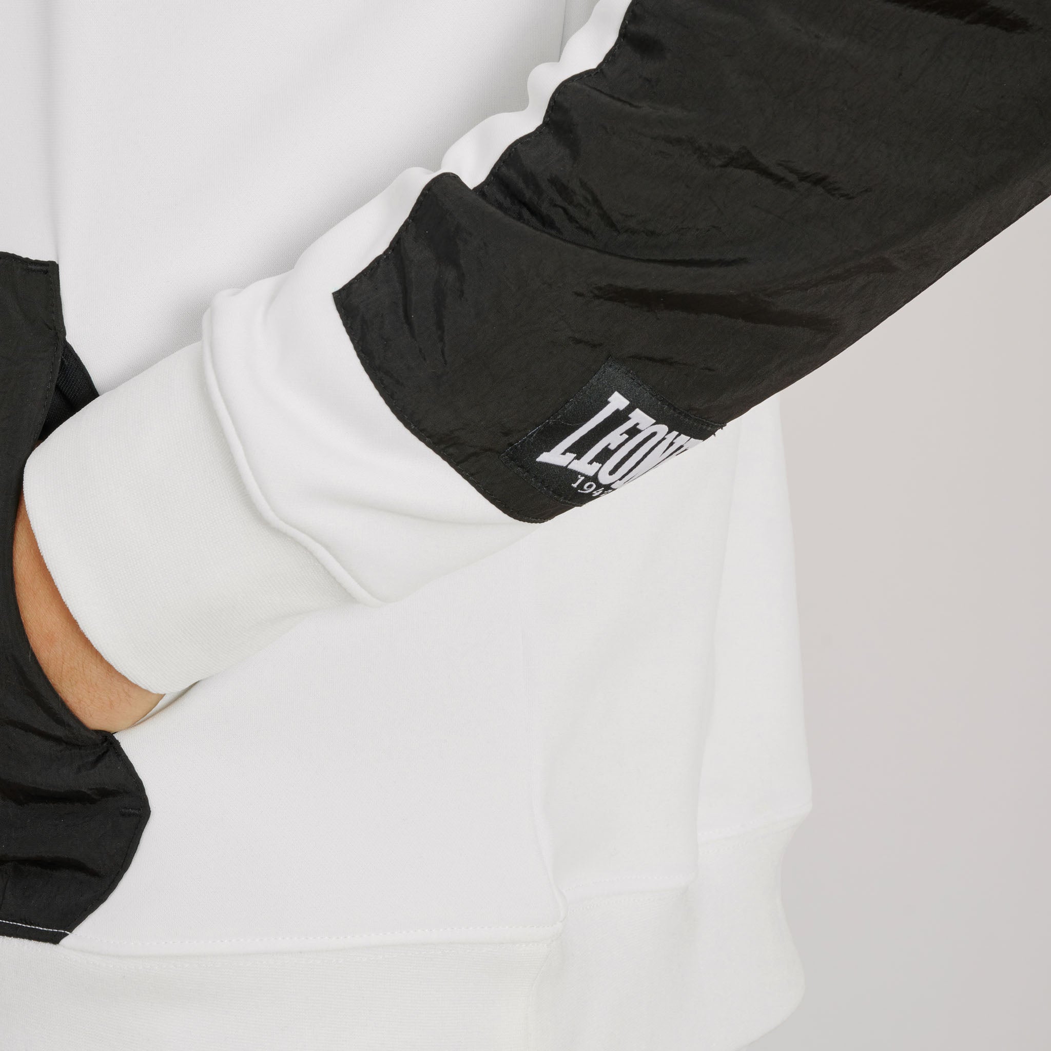 LOGO WACS HOODED SWEATSHIRT