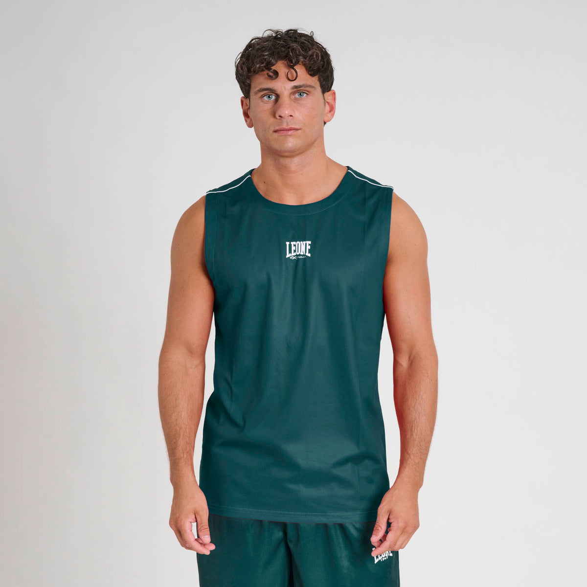 LOGO SLEEVELESS SHIRT