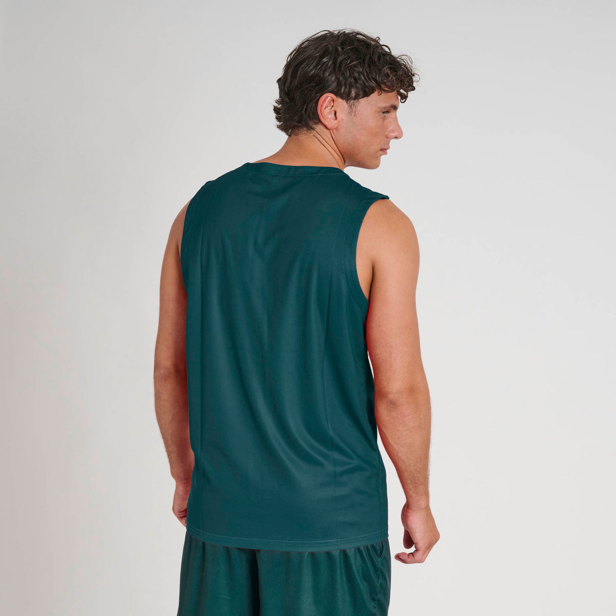 LOGO SLEEVELESS SHIRT