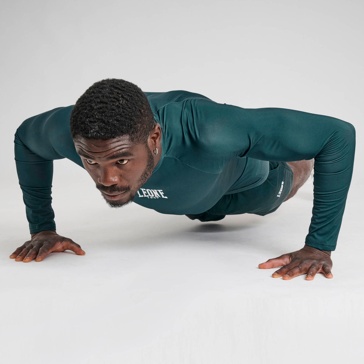 LOGO LONG SLEEVE RASHGUARD
