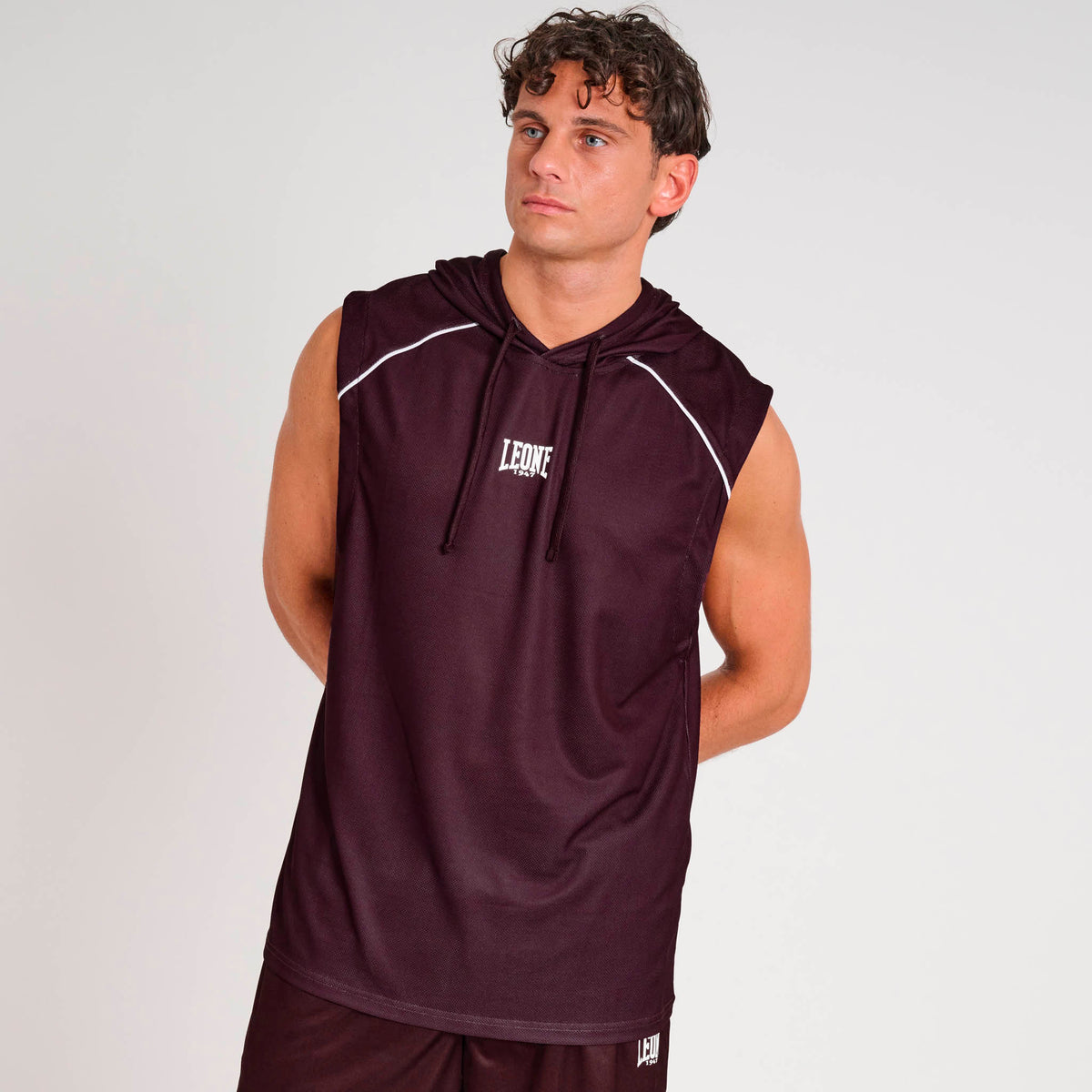 LOGO HOODED SLEEVELESS SHIRT