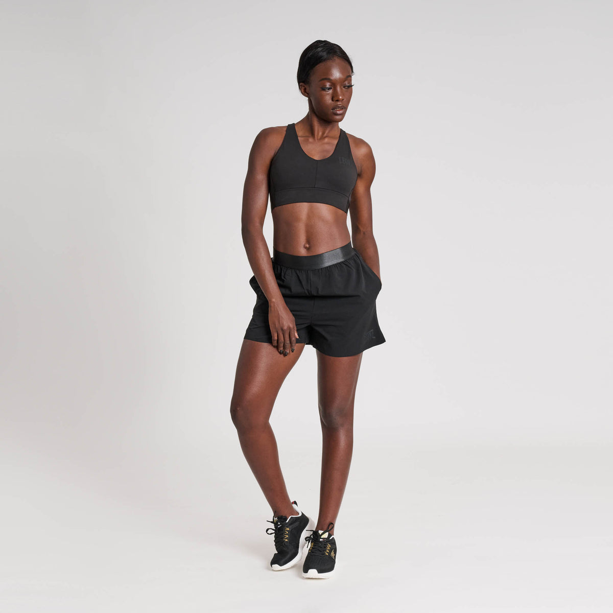 BLACK LION LEG-WARMER SHORTS
