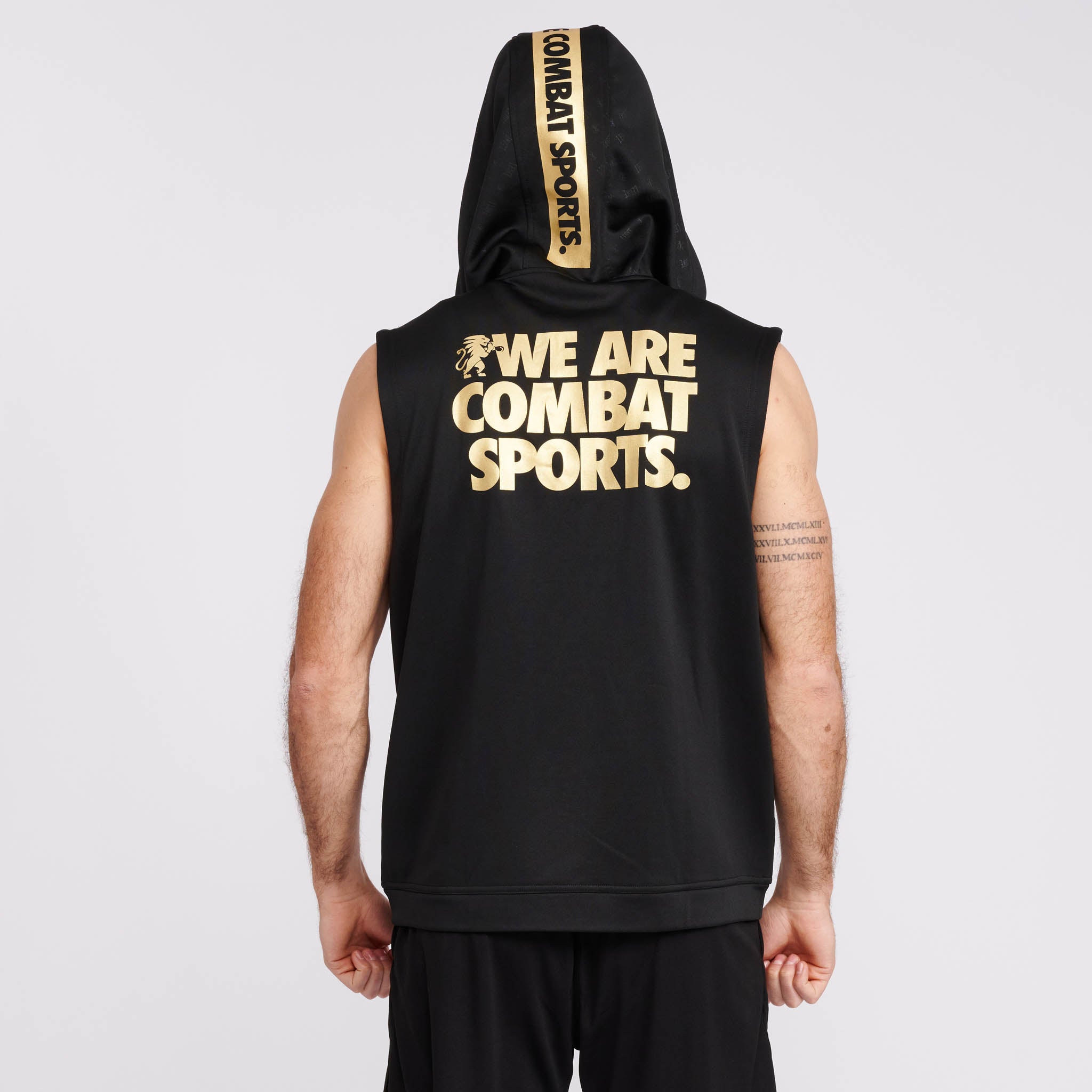 SMANICATO CON CAPPUCCIO DNA