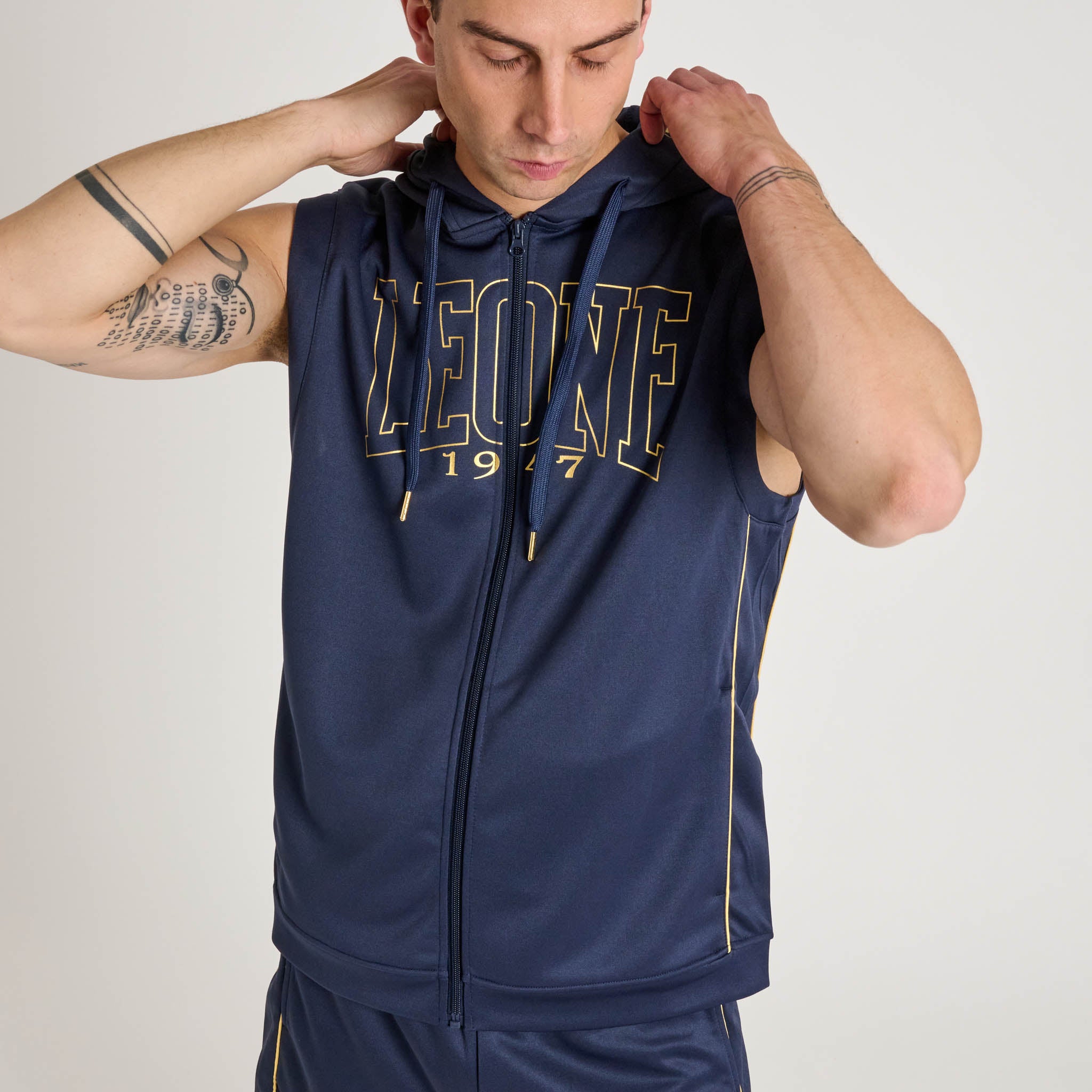 DNA HOODED SLEEVELESS SWEATSHIRT ABX741 blue | Leone 1947 Official