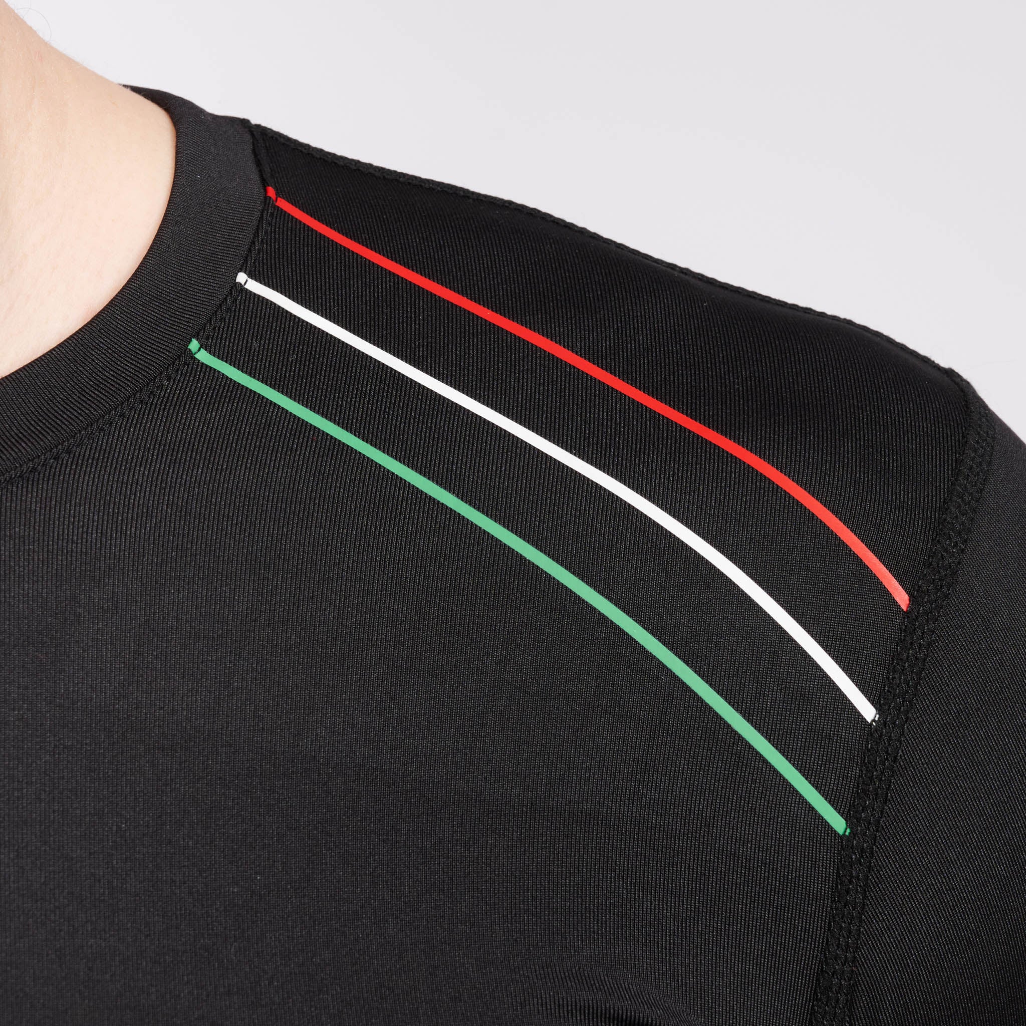 FLAG COMPRESSION LONGSLEEVED T SHIRT
