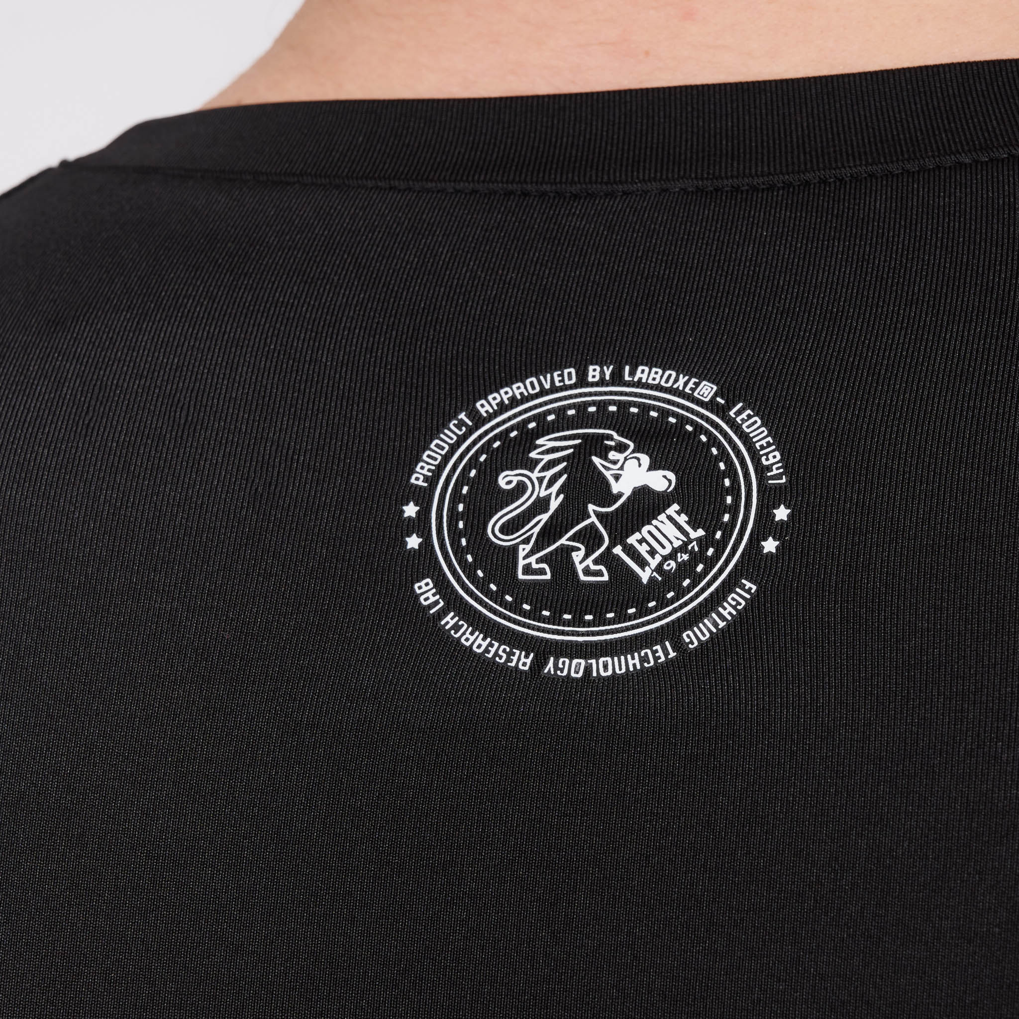 FLAG COMPRESSION LONGSLEEVED T SHIRT