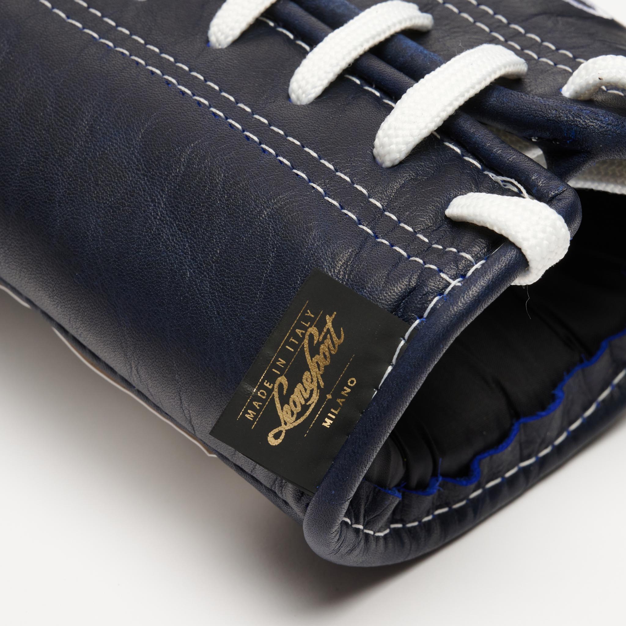 ROMEO VINTAGE BOXING GLOVES LACES