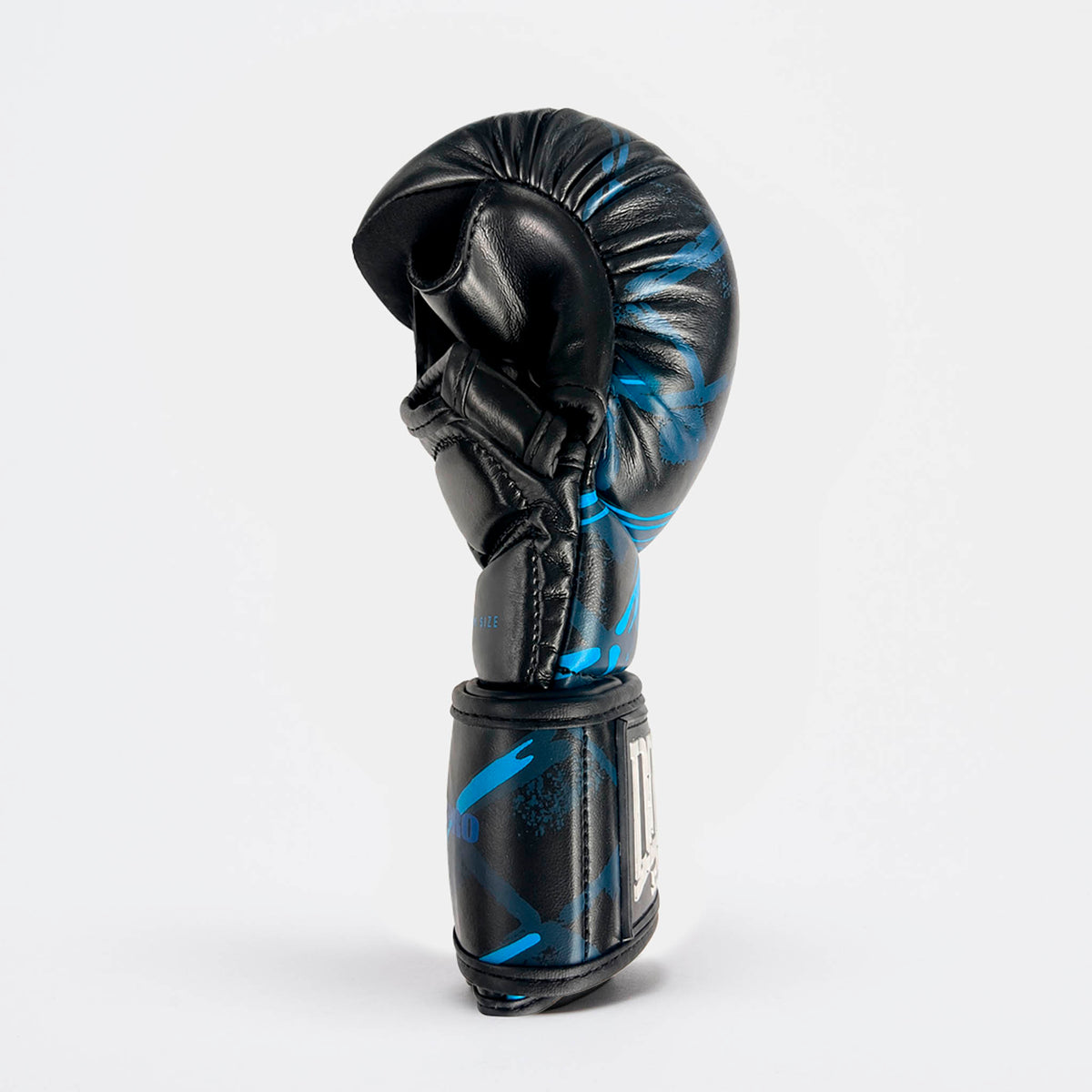 MMA GLOVES CAGE