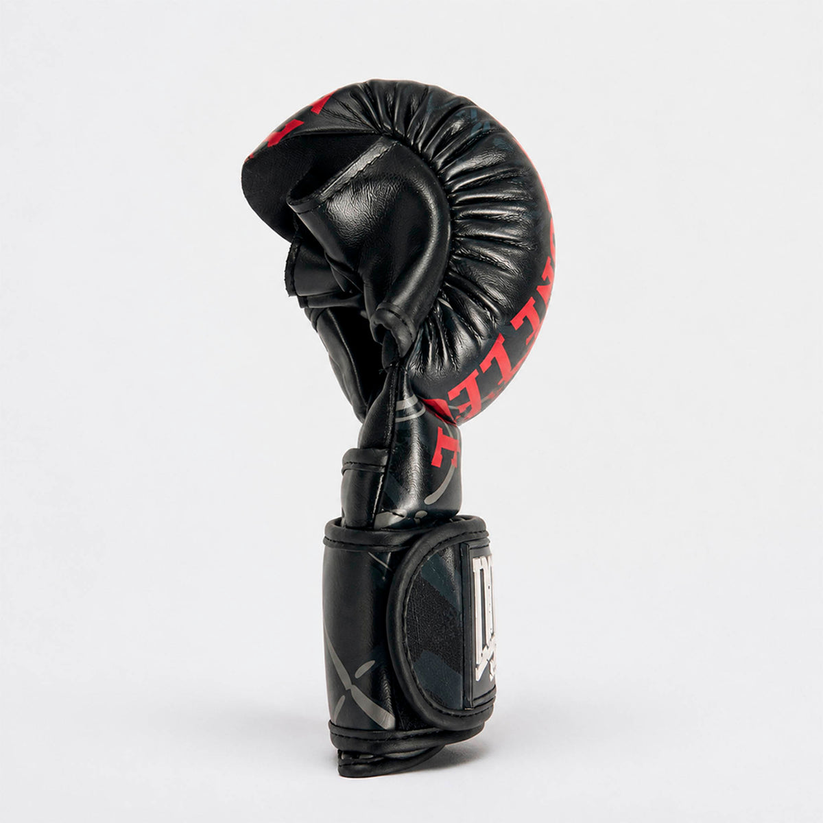 MMA GLOVES CAGE