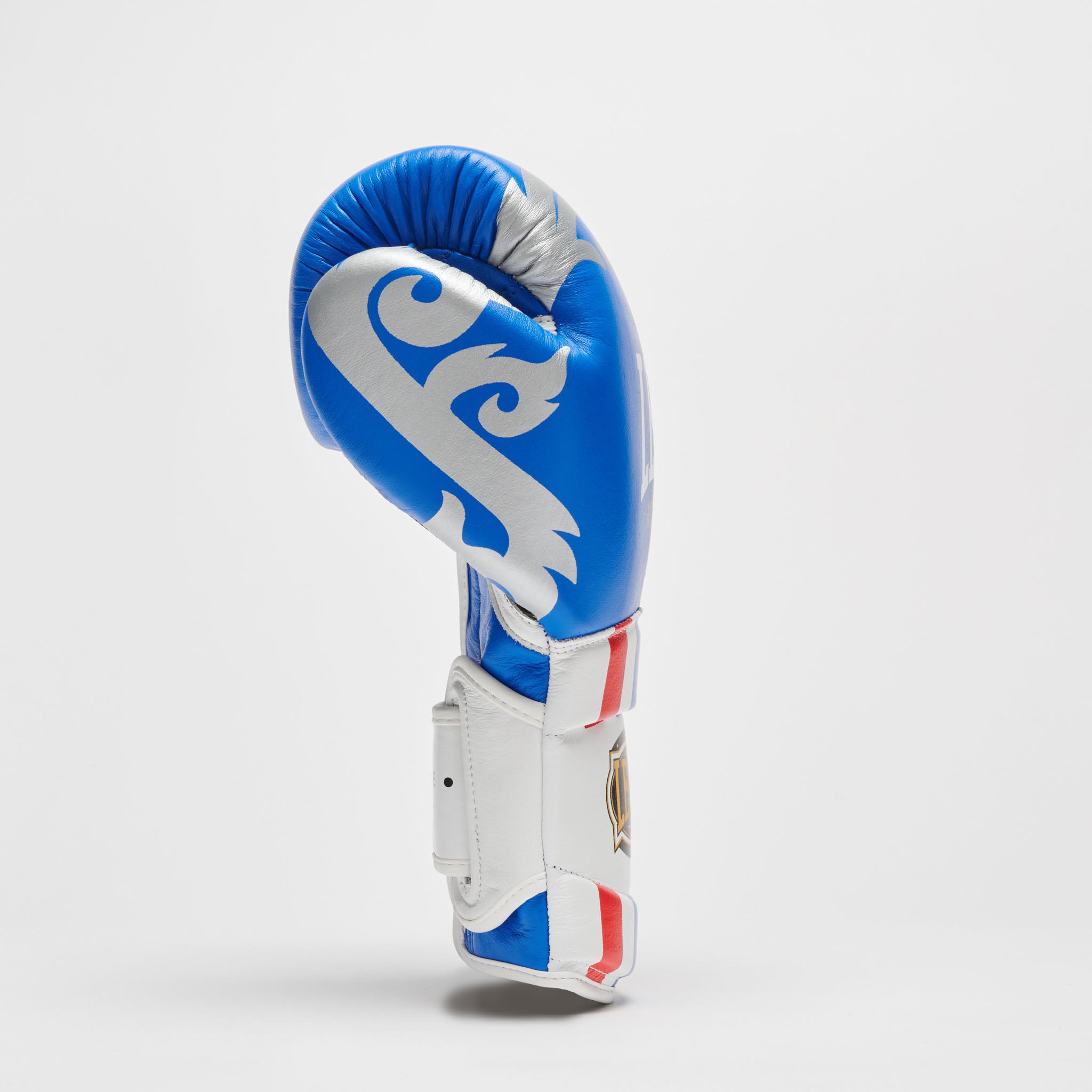 BOXING GLOVES THAI STYLE