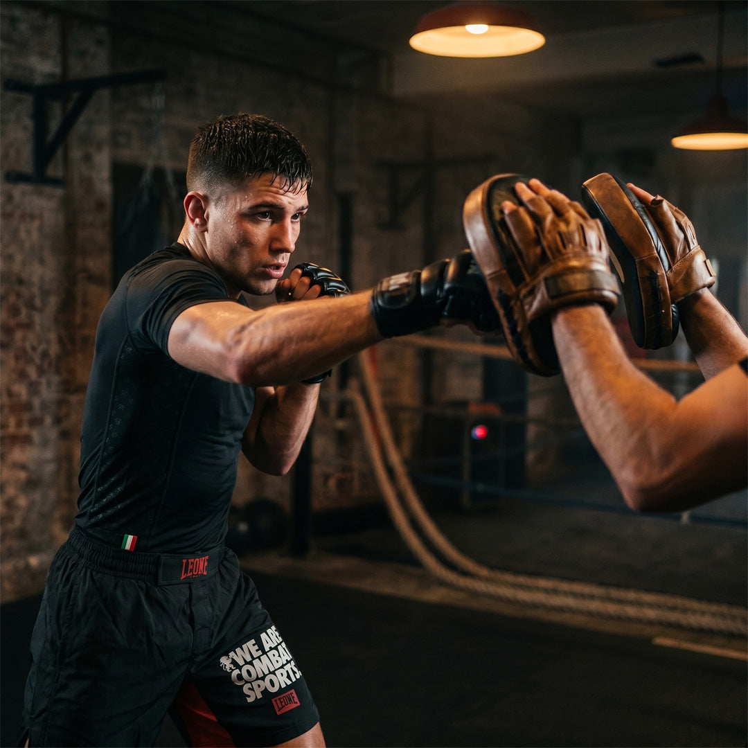 MMA per principianti con attrezzatura Leone 1947