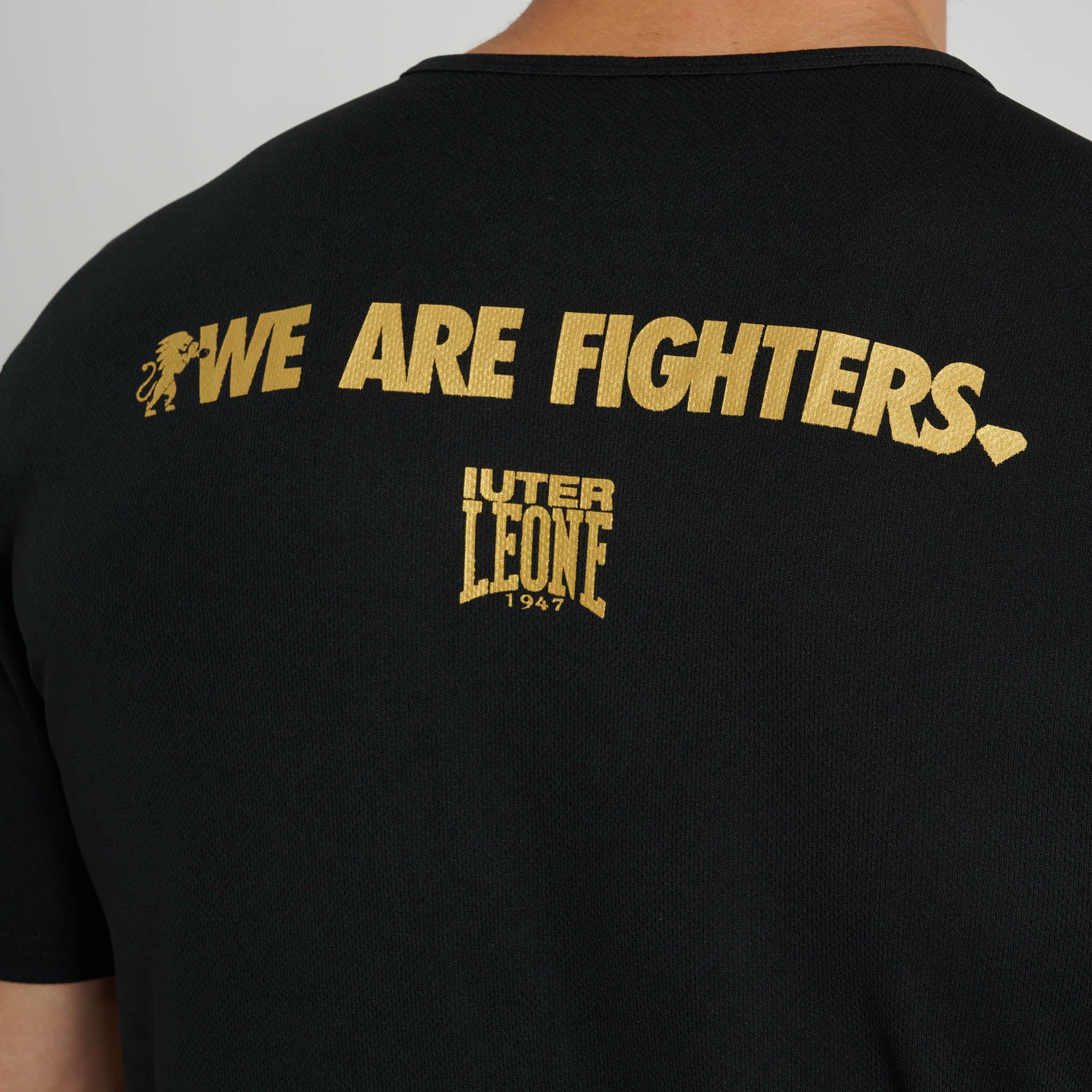 T-SHIRT LEONE X IUTER