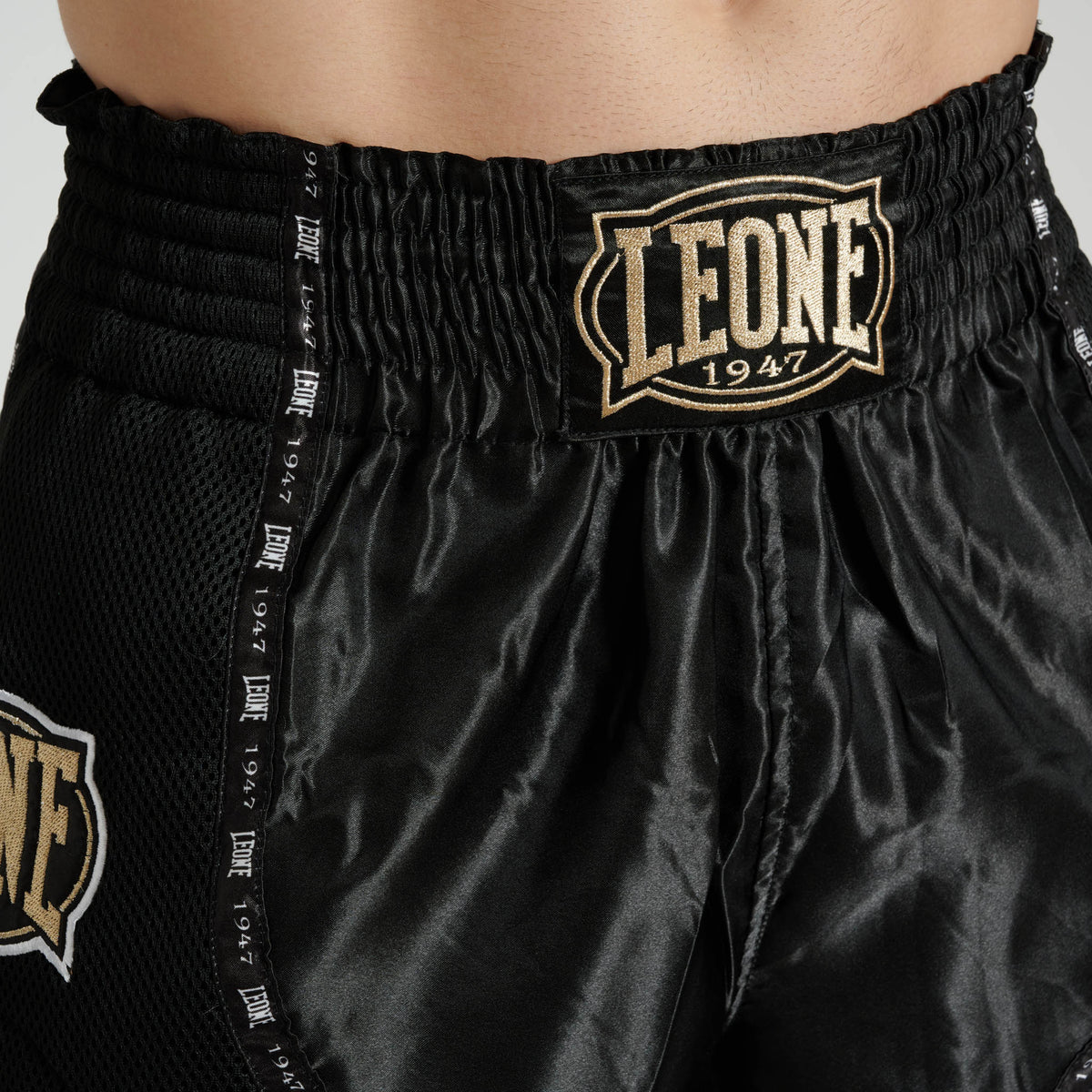 CLASSIC SHORTS