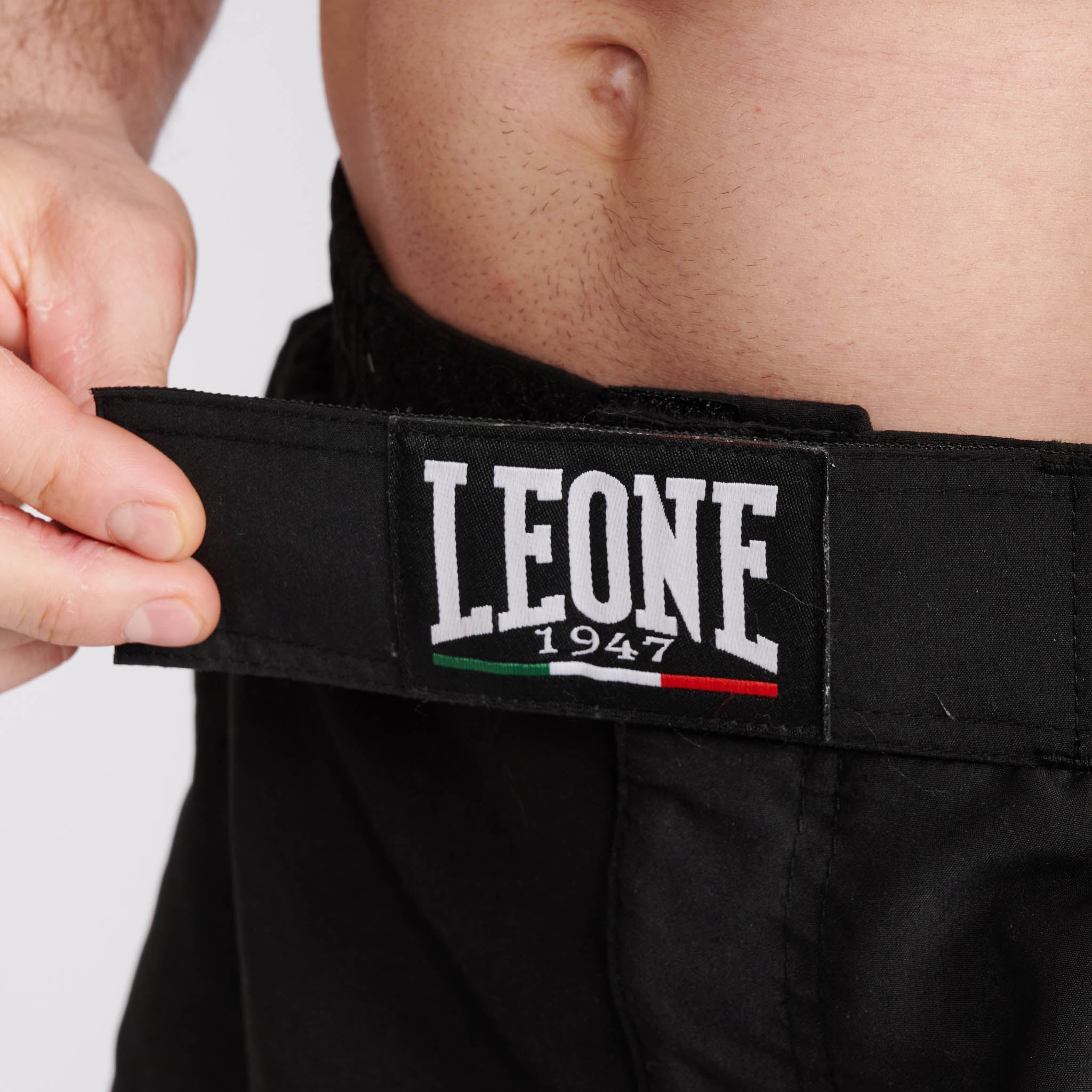 PANTALONCINO MMA FLAG