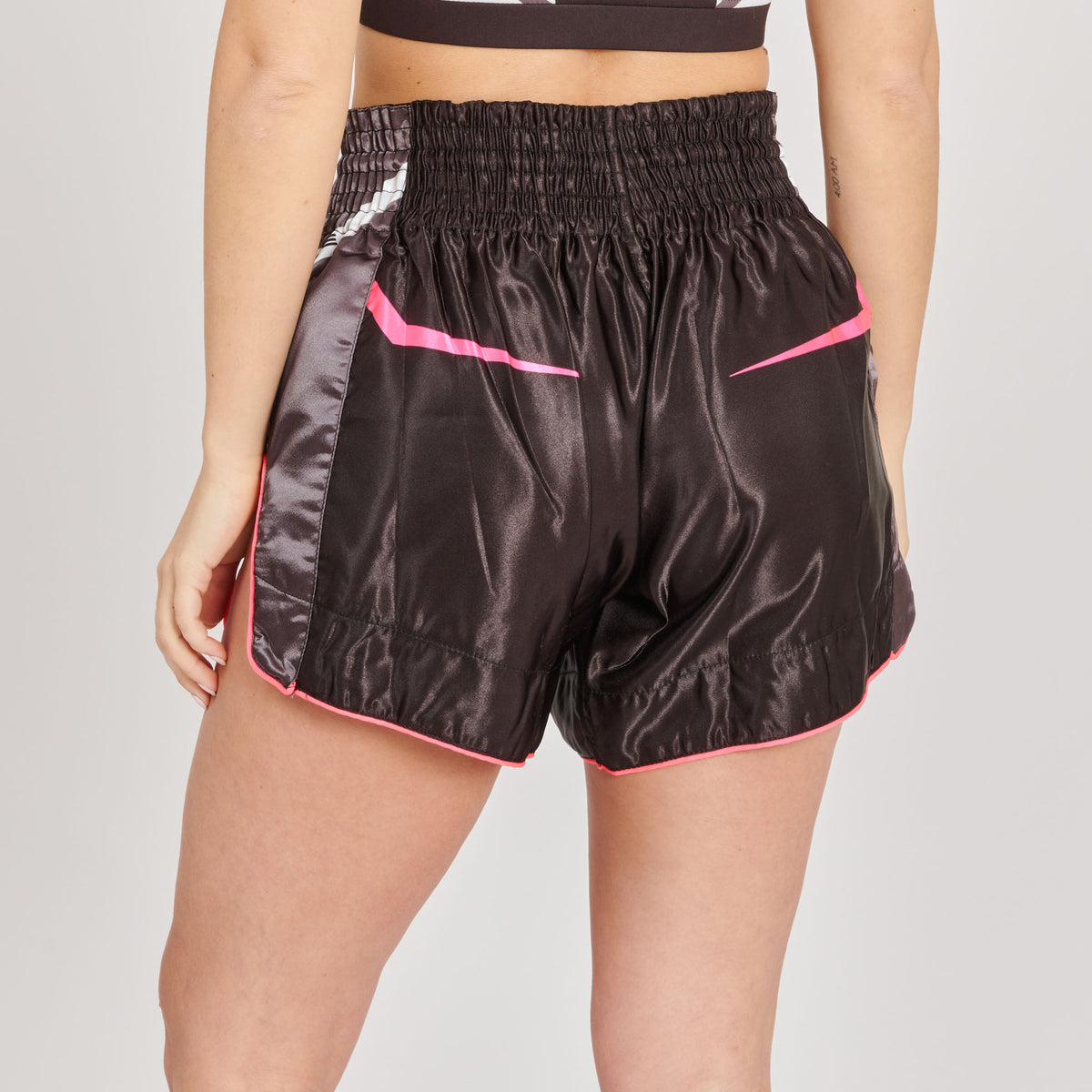 REVO FLUO KICK SHORTS