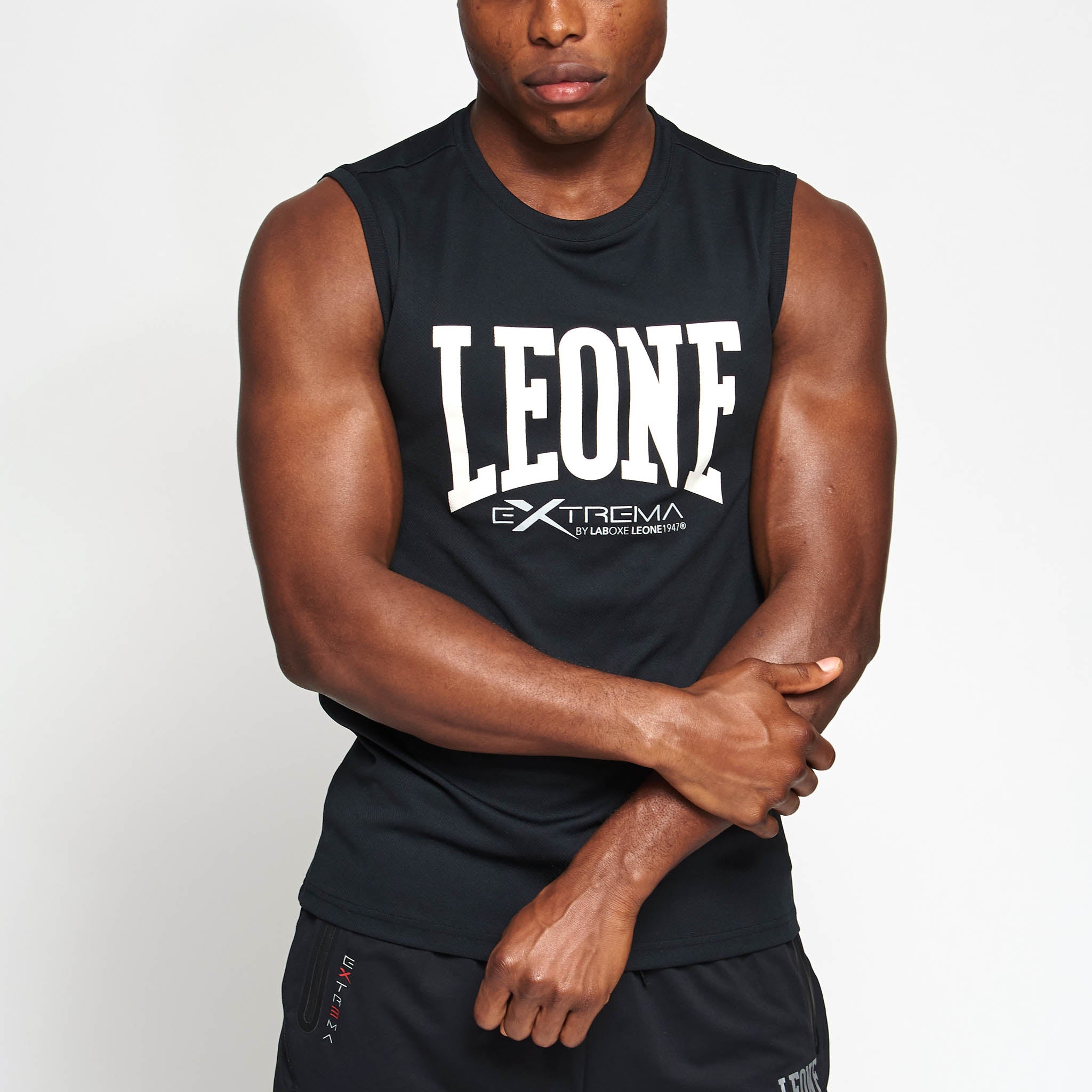 LOGO SLEEVELESS