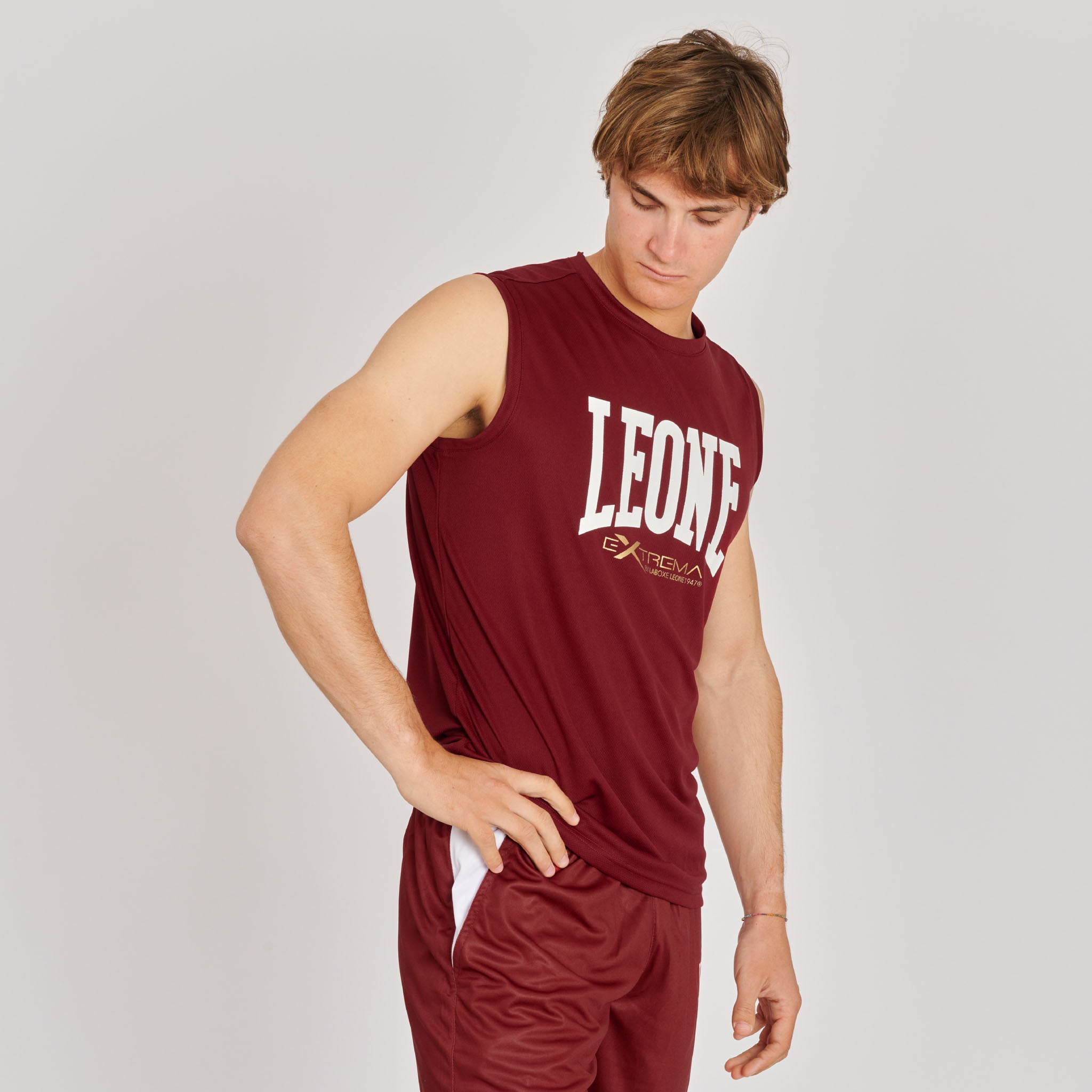 LOGO SLEEVELESS