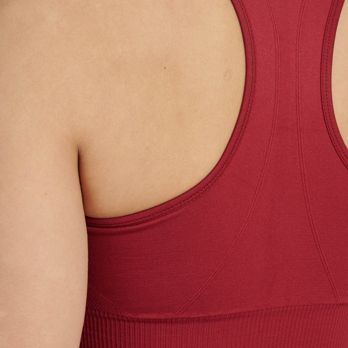 TOP LOGO SEAMLESS