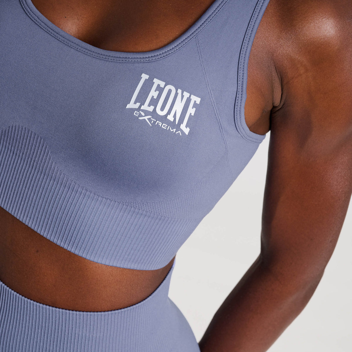 TOP LOGO SEAMLESS