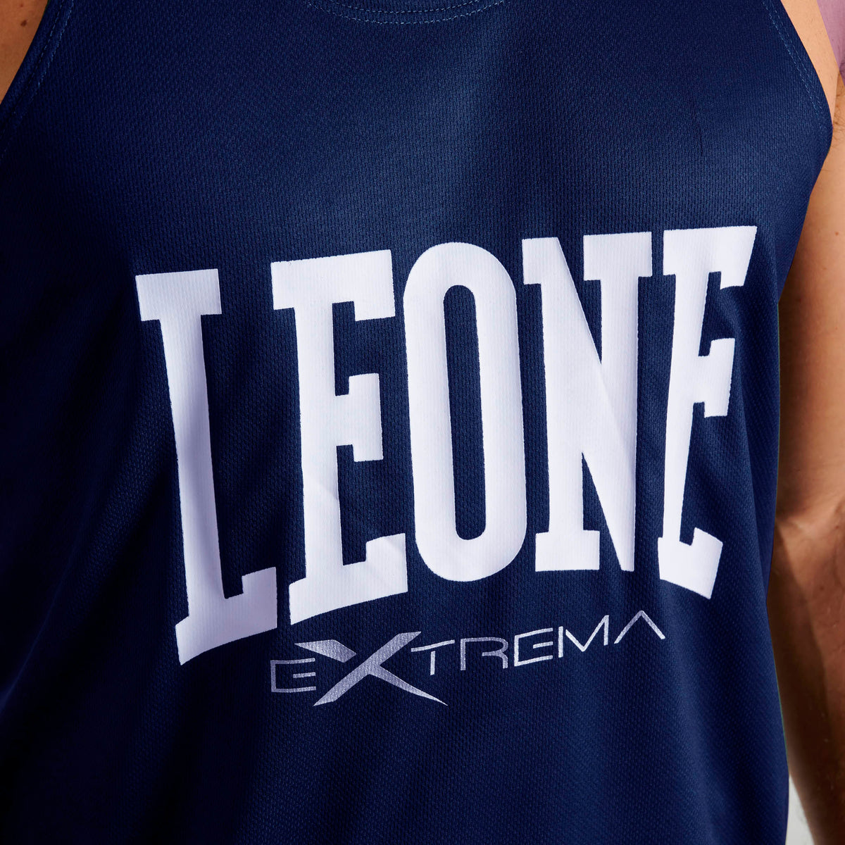 LOGO TANK