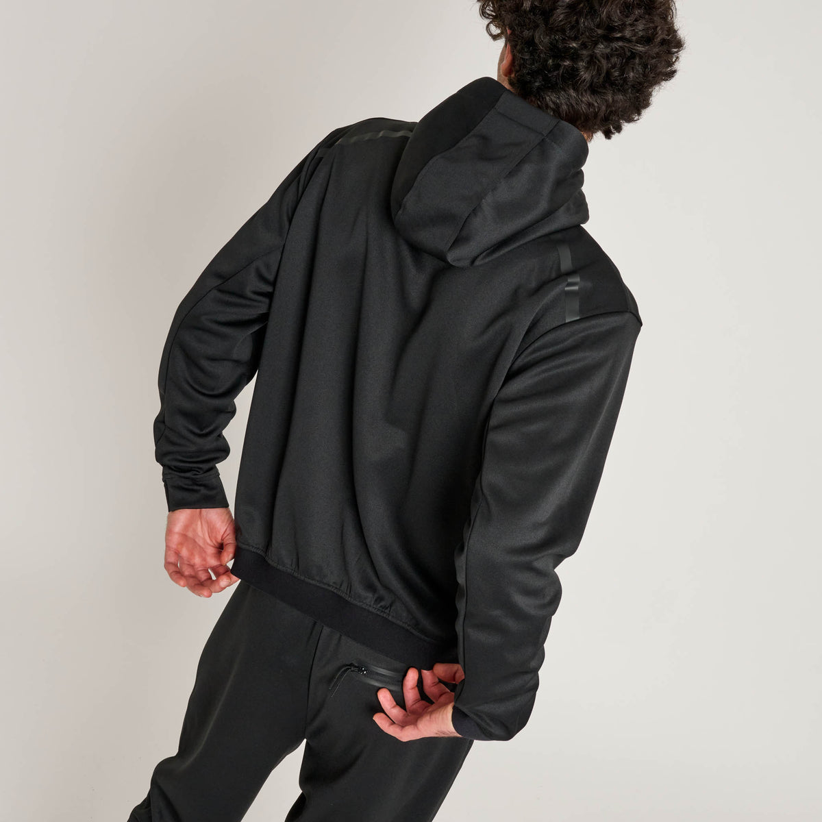 BLACK LION HOODED SWEATSHIRT