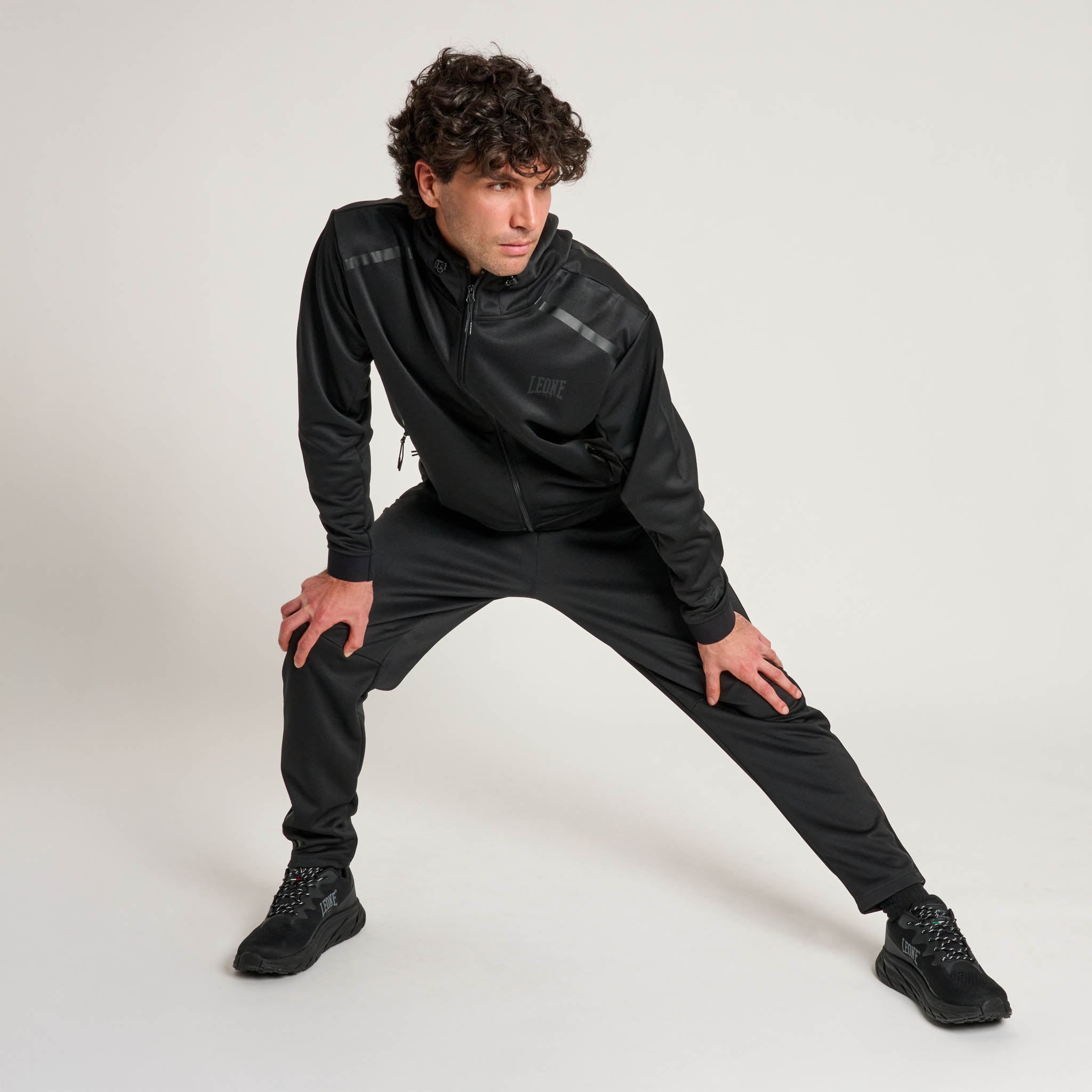 BLACK LION HOODED SWEATSHIRT