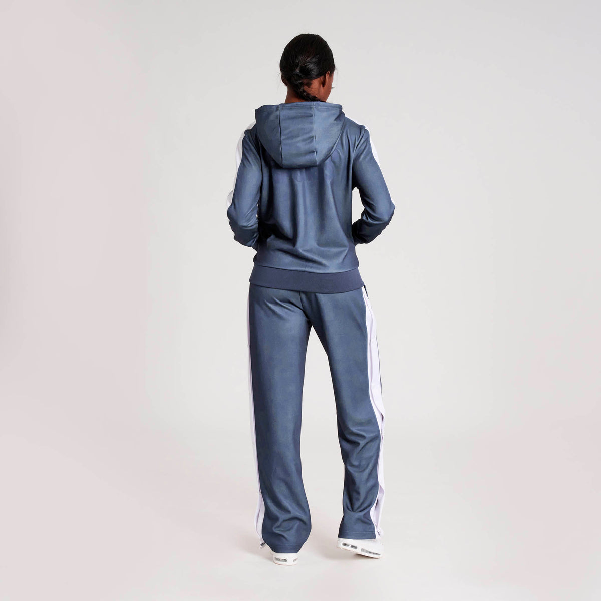 WOMAN FULL TRACKSUIT