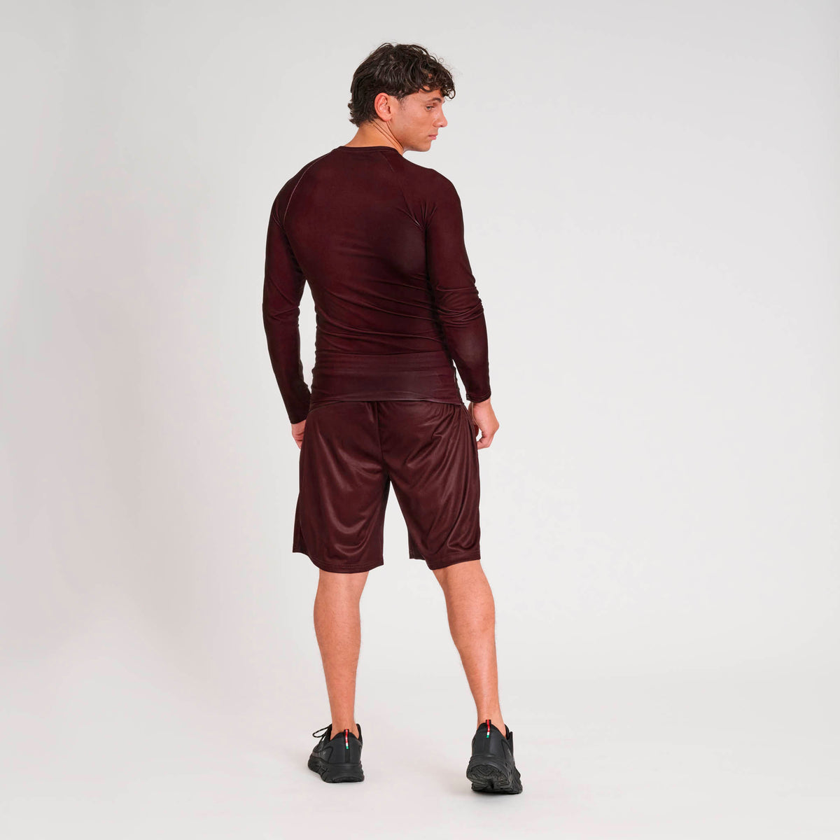 LOGO LONG SLEEVE RASHGUARD