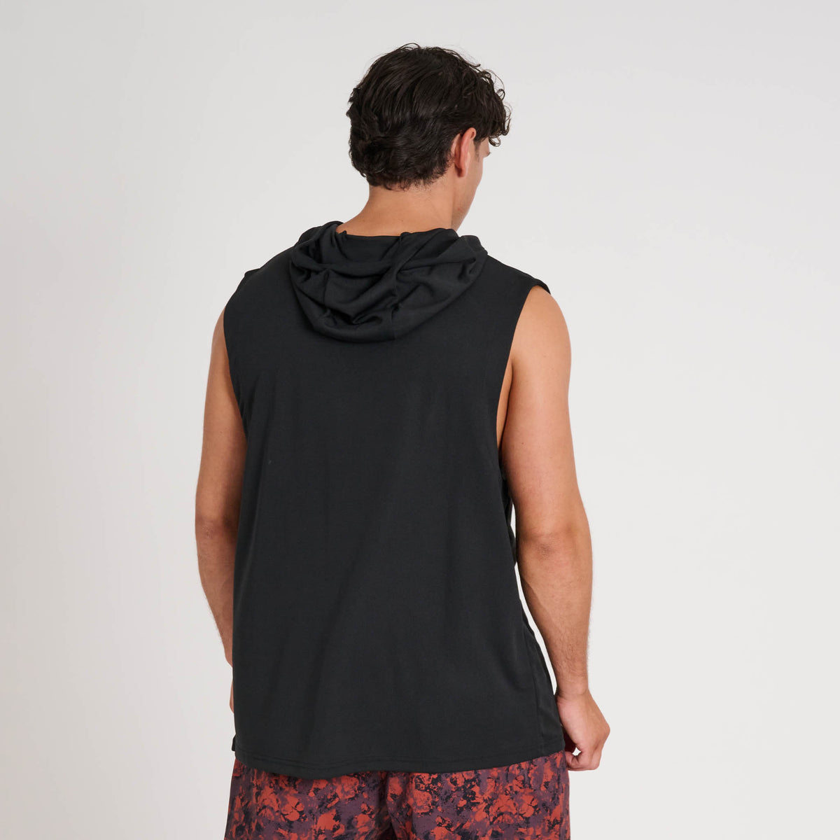 LOGO HOODED SLEEVELESS SHIRT