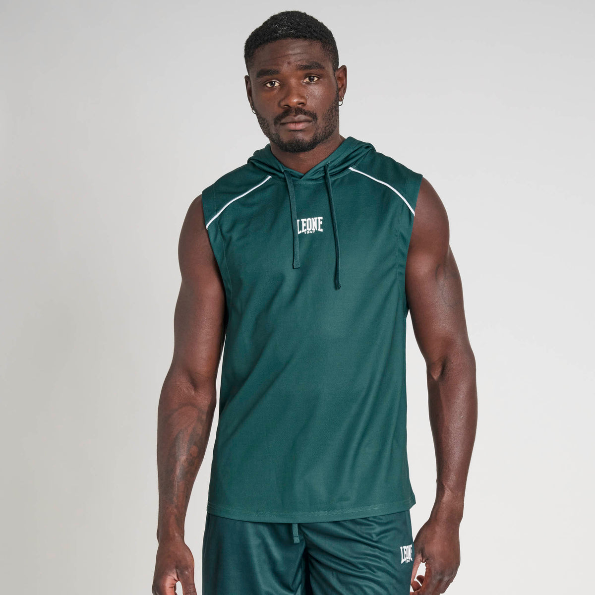 LOGO HOODED SLEEVELESS SHIRT