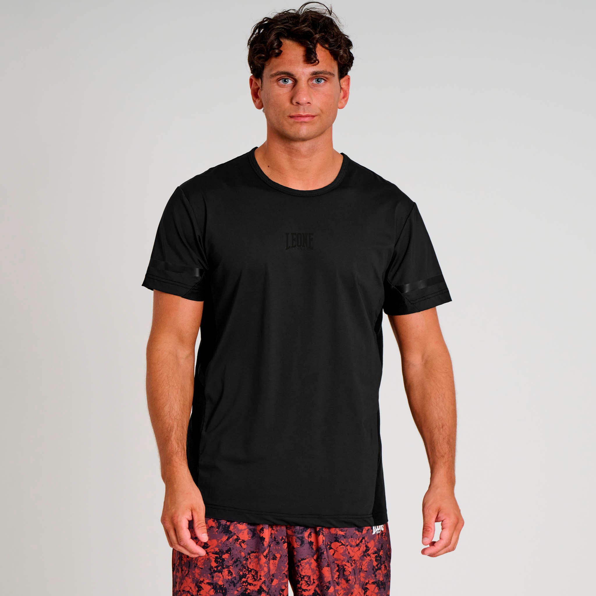 BLACK LION T-SHIRT